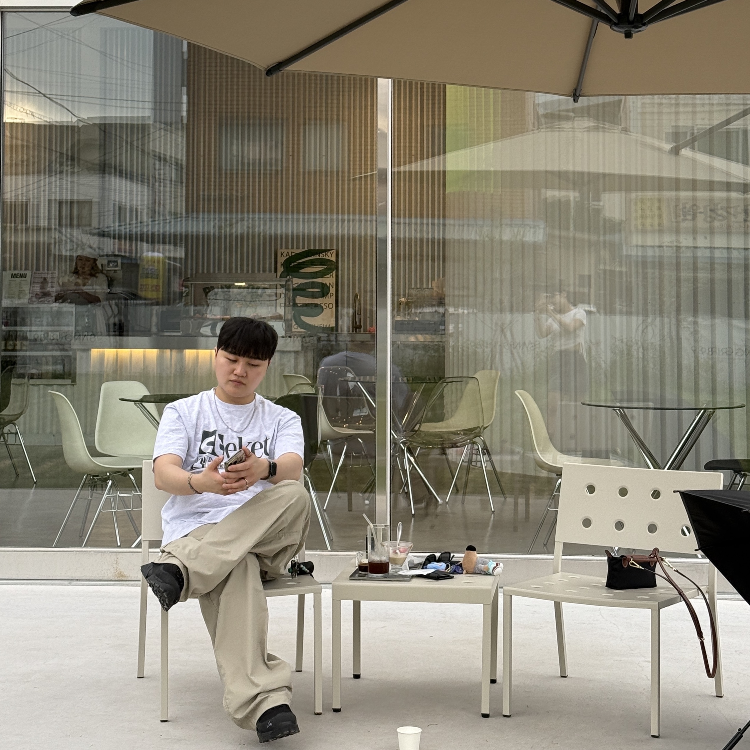 Teket Promise T-Shirt White, Roa Hiking Katharina Black 착용 스타일 - 3
