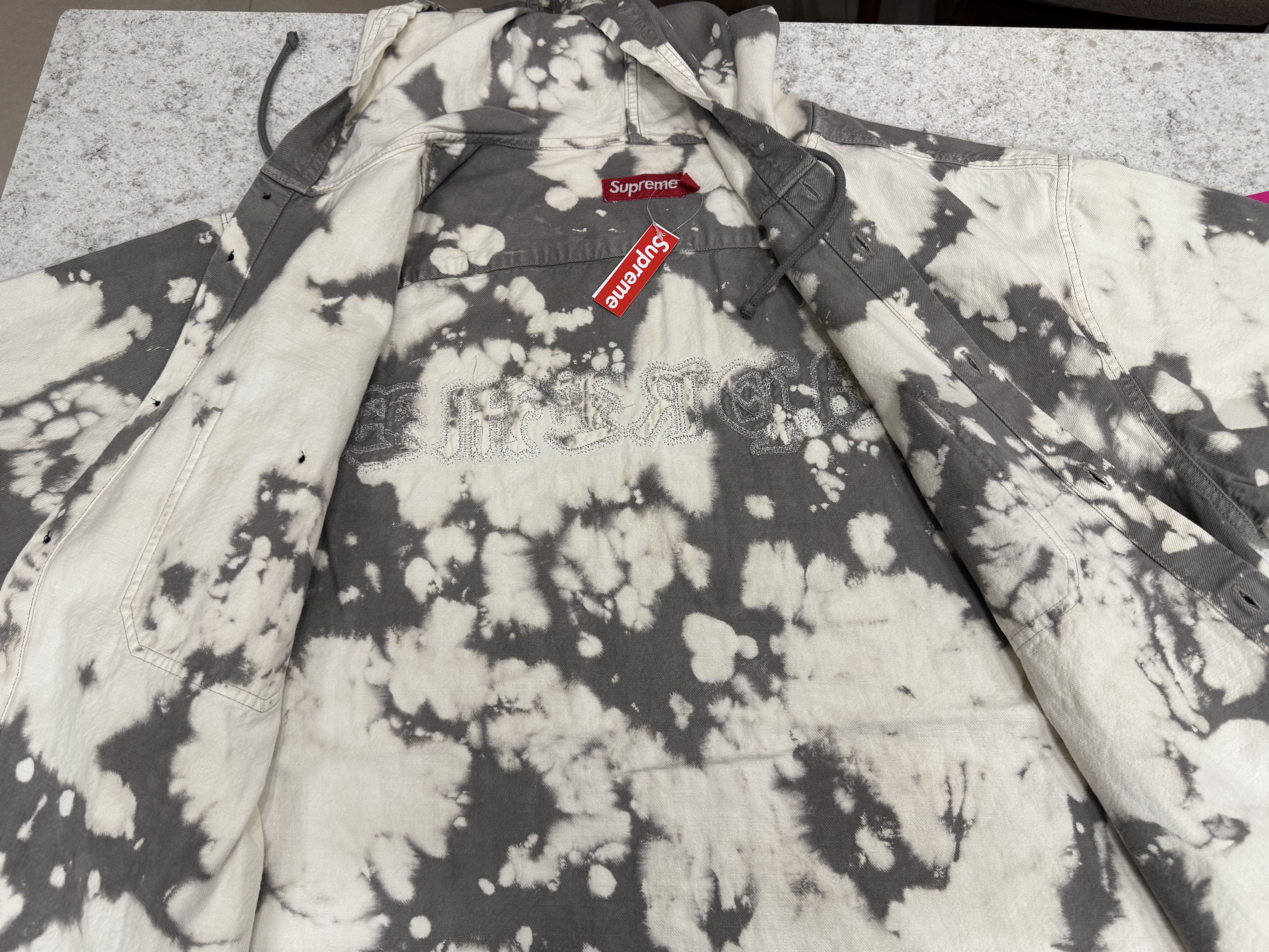 Supreme Hooded Denim Shirt Bleached - 25SS, Supreme Hooded Denim Shirt Washed Indigo - 25SS 착용 스타일 - 6