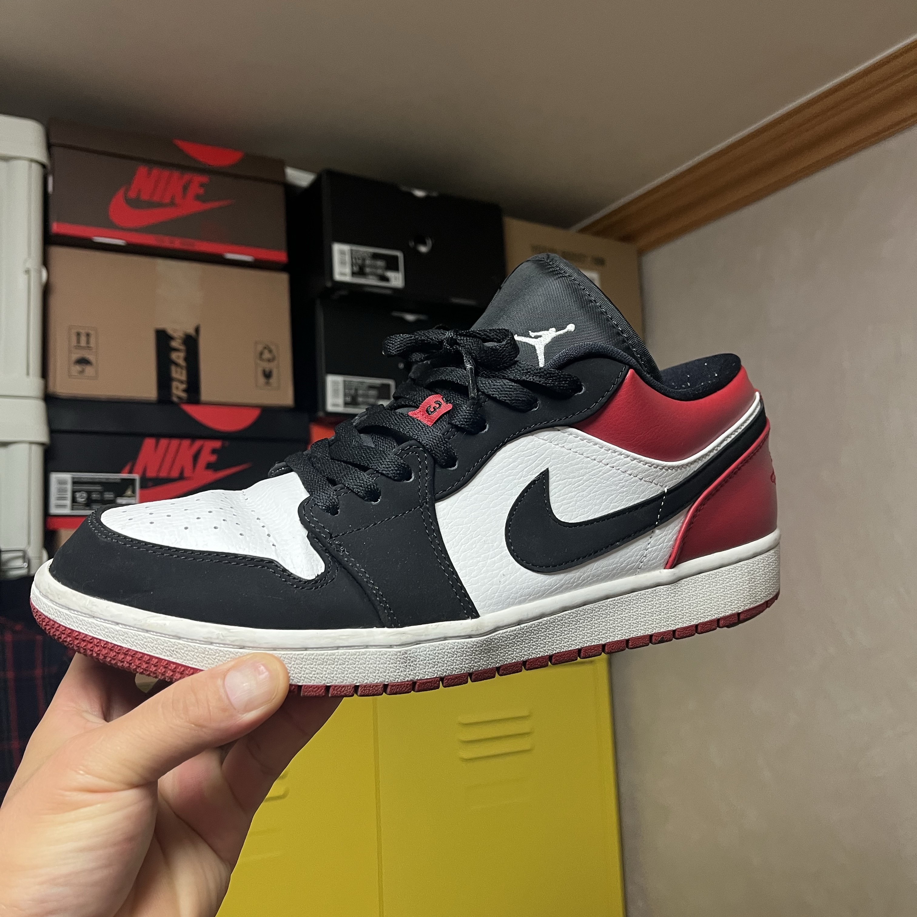 Jordan 1 Low Black Toe 착용 스타일