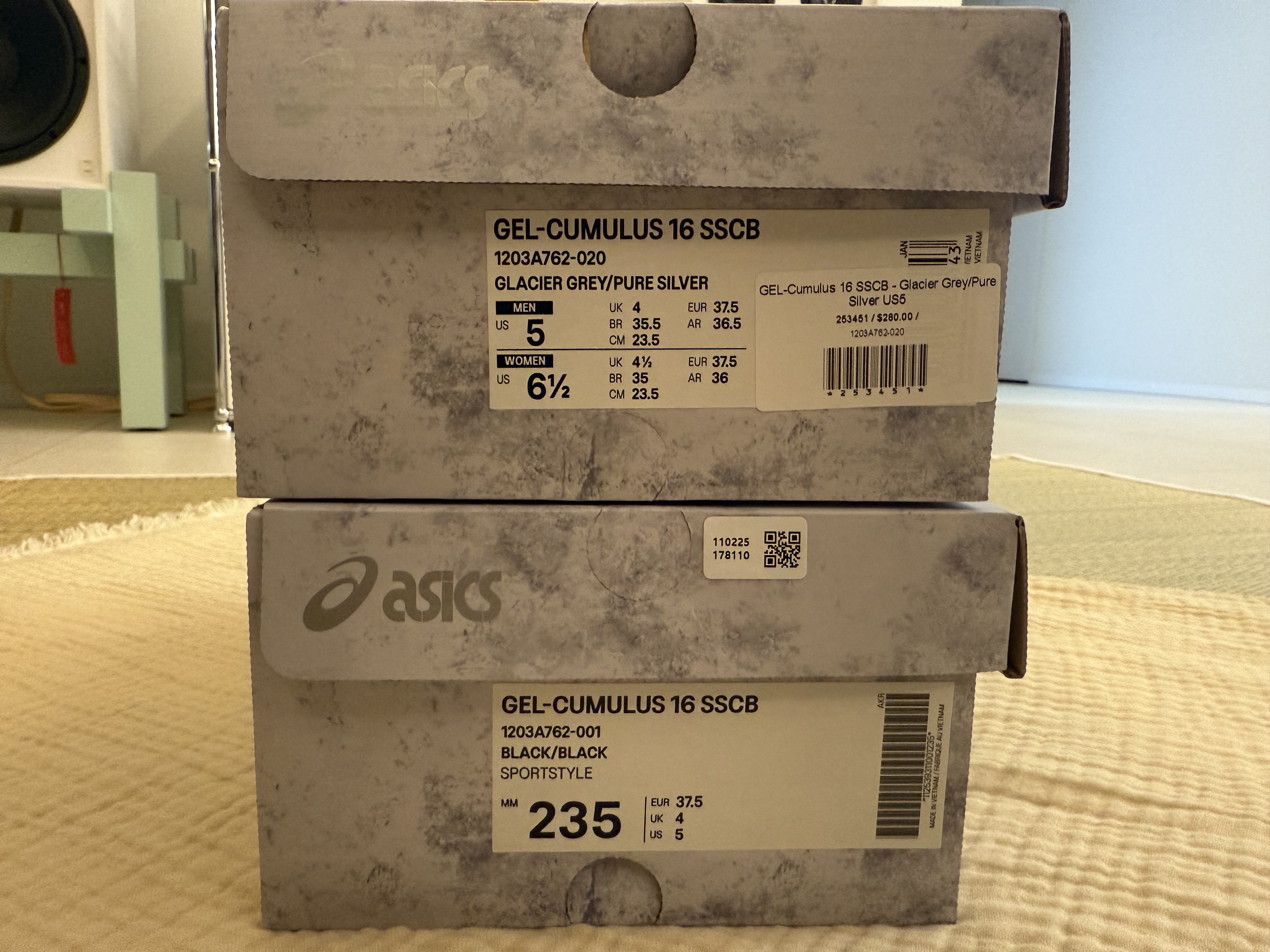 Asics x Cecilie Bahnsen Gel-Cumulus 16 Black, Asics x Cecilie Bahnsen Gel-Cumulus 16 Gray 착용 스타일 - 7