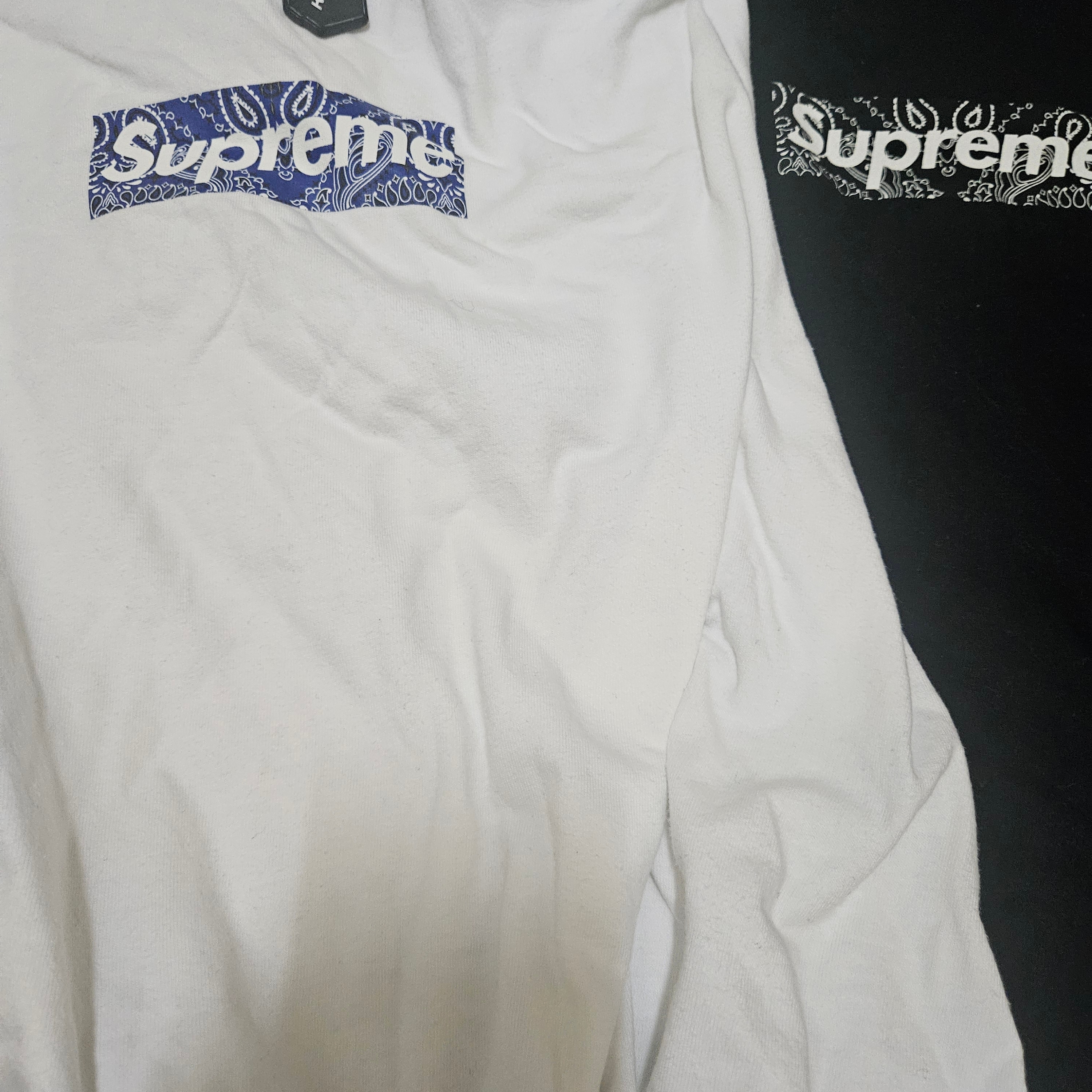 Supreme Box Logo Hooded Sweatshirt Black - 24FW, Supreme Box Logo Hooded Sweatshirt Ash Grey - 23FW 착용 스타일 - 2