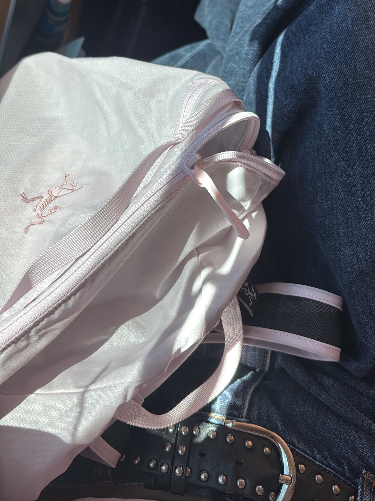 Arc'teryx Heliad 15 Backpack Pink Glow 착용 스타일 - 2