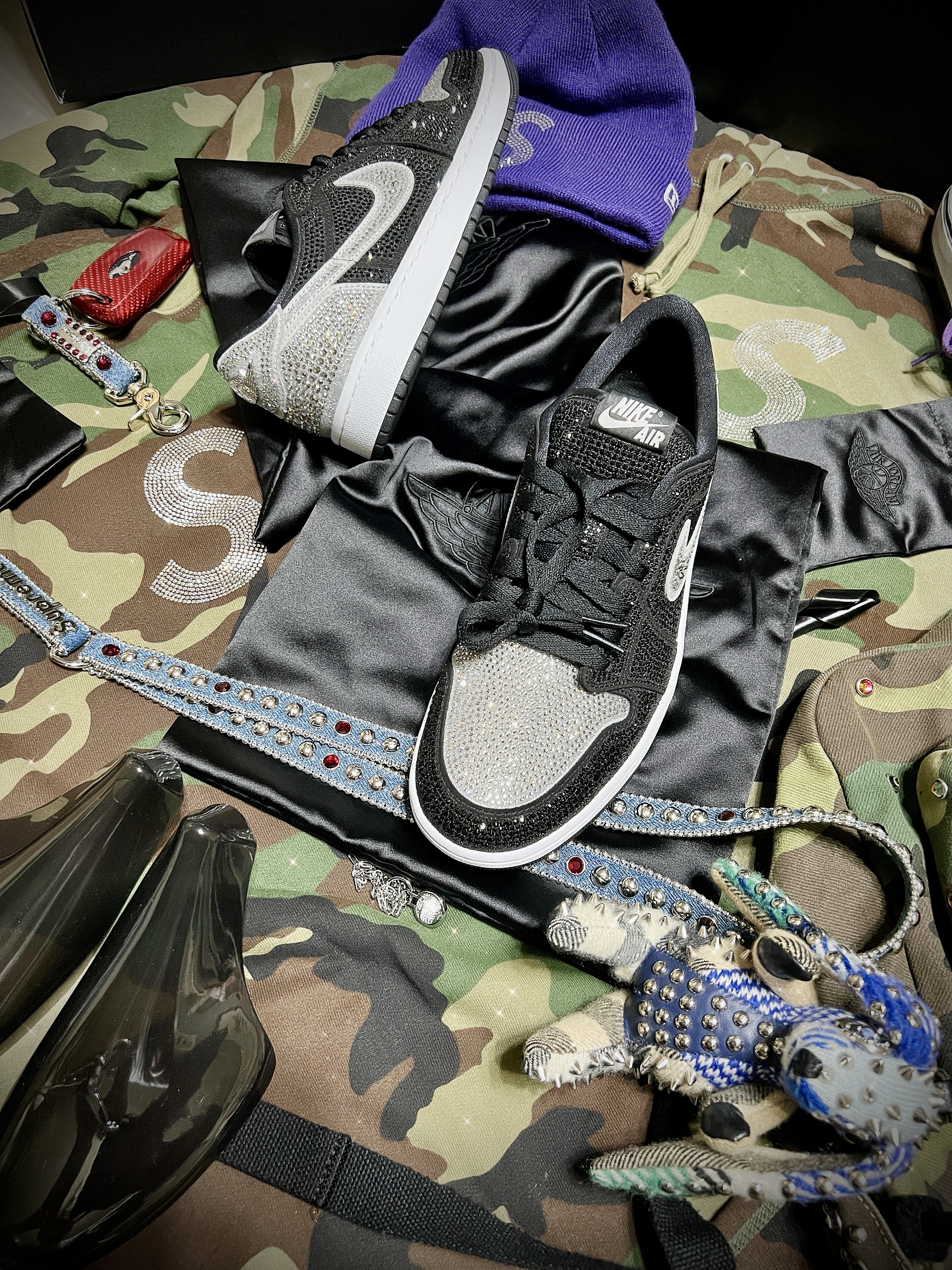 (W) Jordan 1 x Swarovski Low OG Crystal, Supreme x B.B. Simon Denim Lanyard Washed Indigo - 25SS μ°©μ© μ€νμΌ - 2