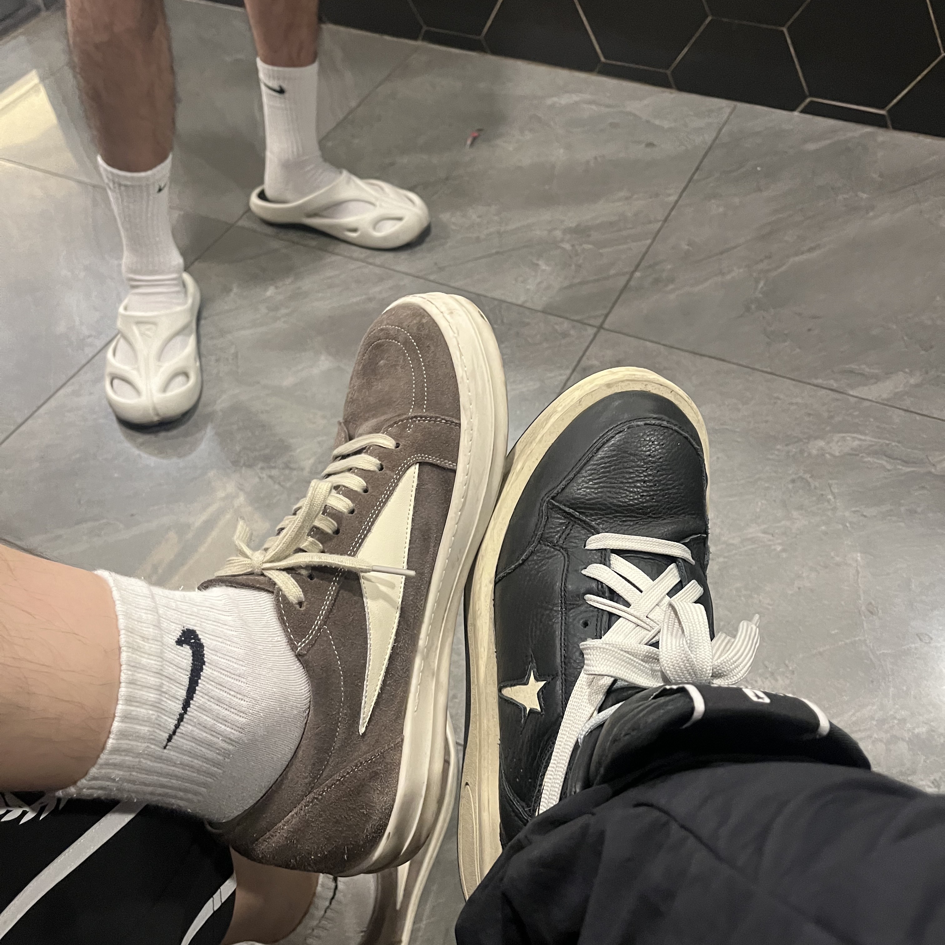 Converse x Drkshdw Turbowpn Black Cream 착용 스타일