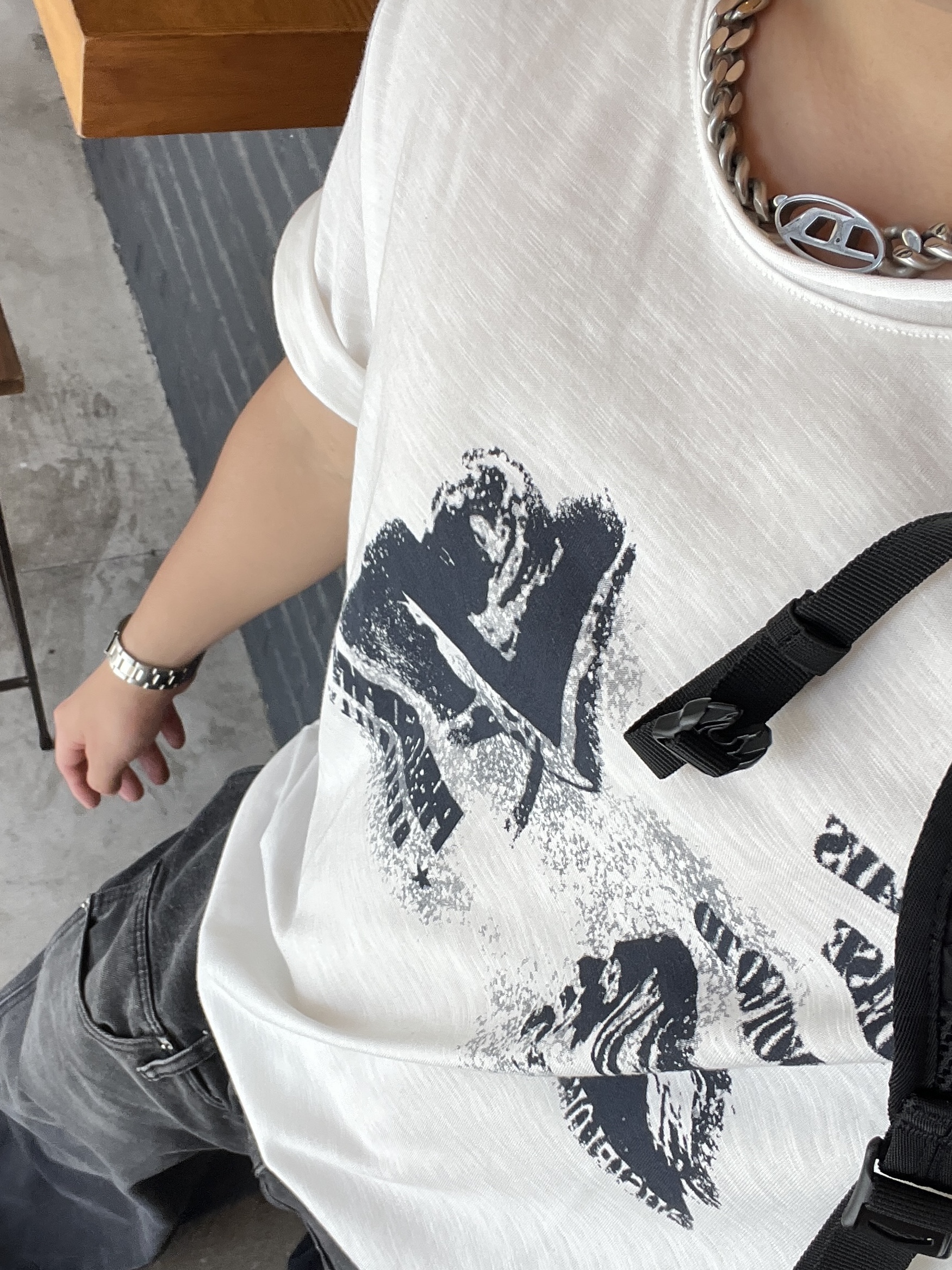 Diesel Dx1433 Stainless Steel Choker Necklace Silver, Salomon Mont LT Backpack Black 착용 스타일 - 1