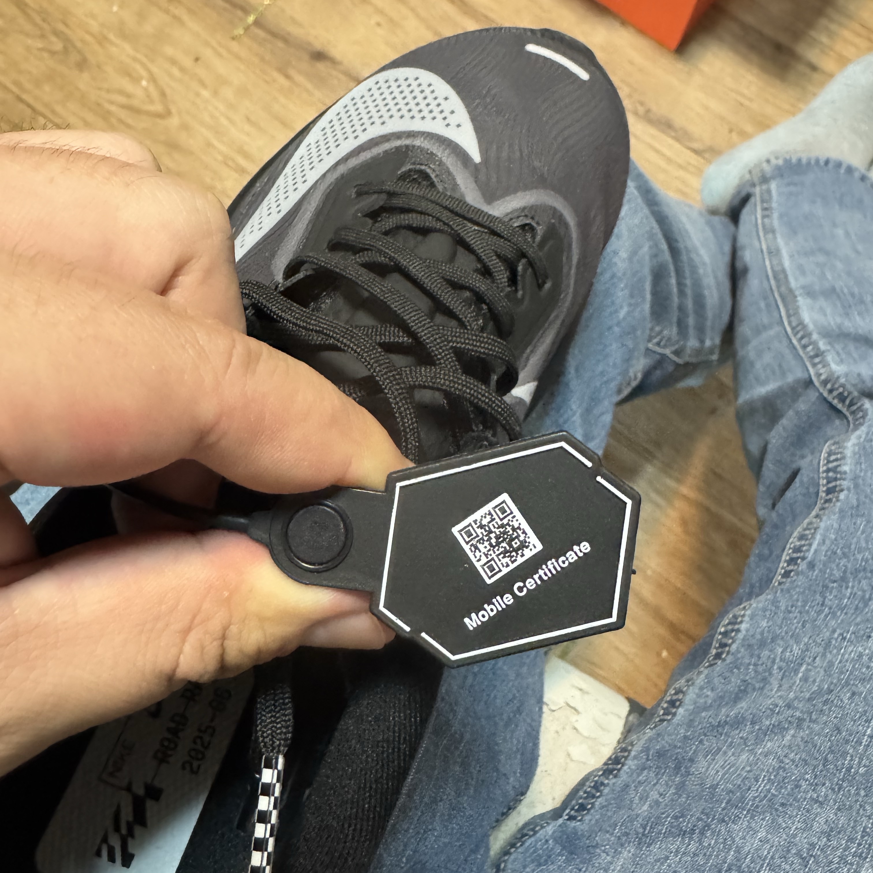 Nike Zoom Fly 6 Black Light Smoke Grey 착용 스타일 - 4