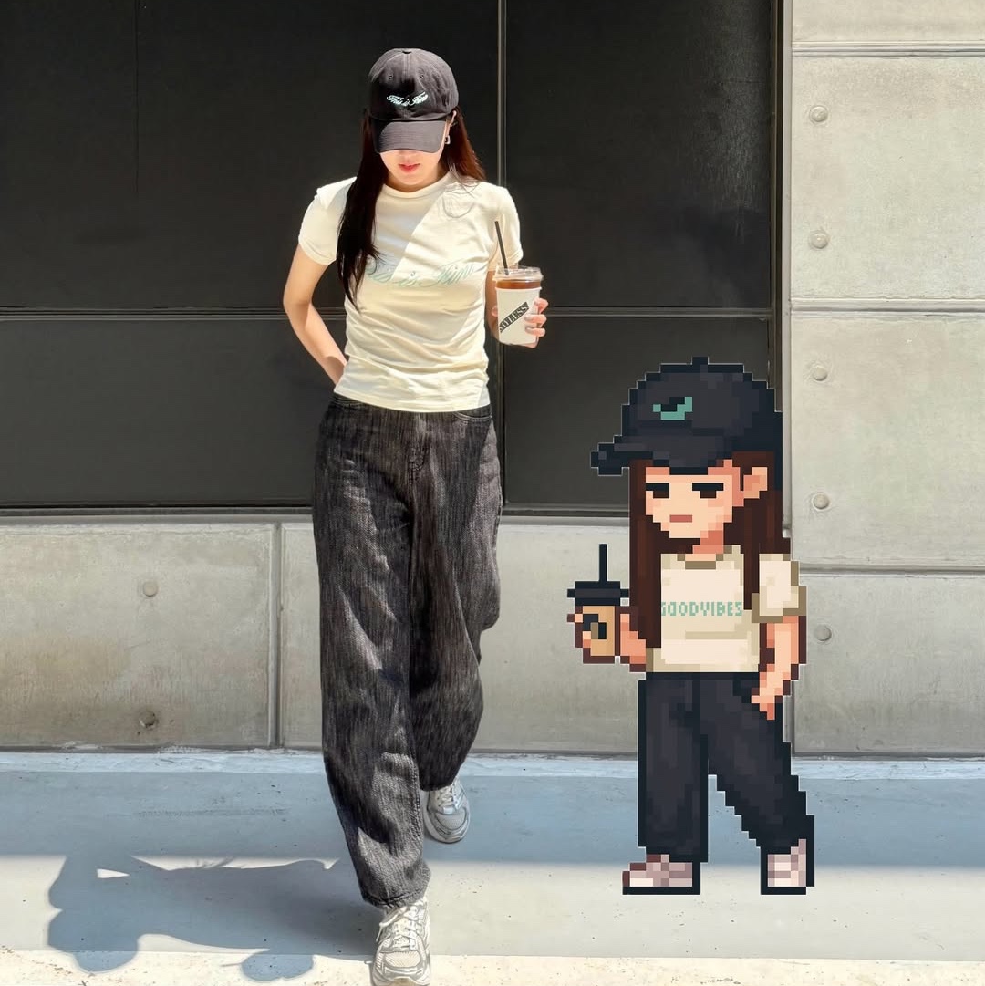 THIS IS FINE Cropped Signature Tee Cream, THIS IS FINE Signature Ball Cap Black 착용 스타일 - 1