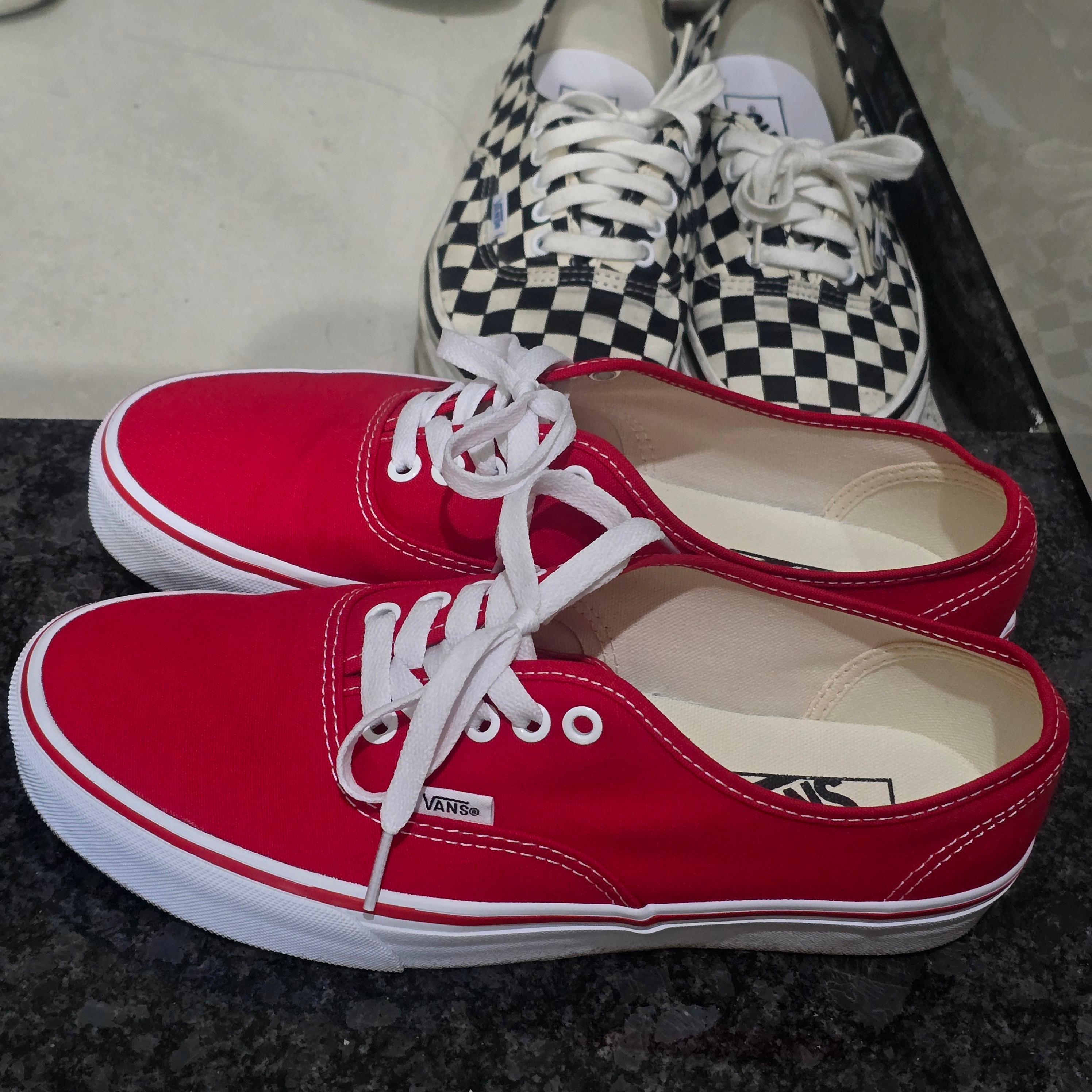 Vans Authentic Red, Vans Authentic 44 DX Anaheim Factory Black 착용 스타일 - 1