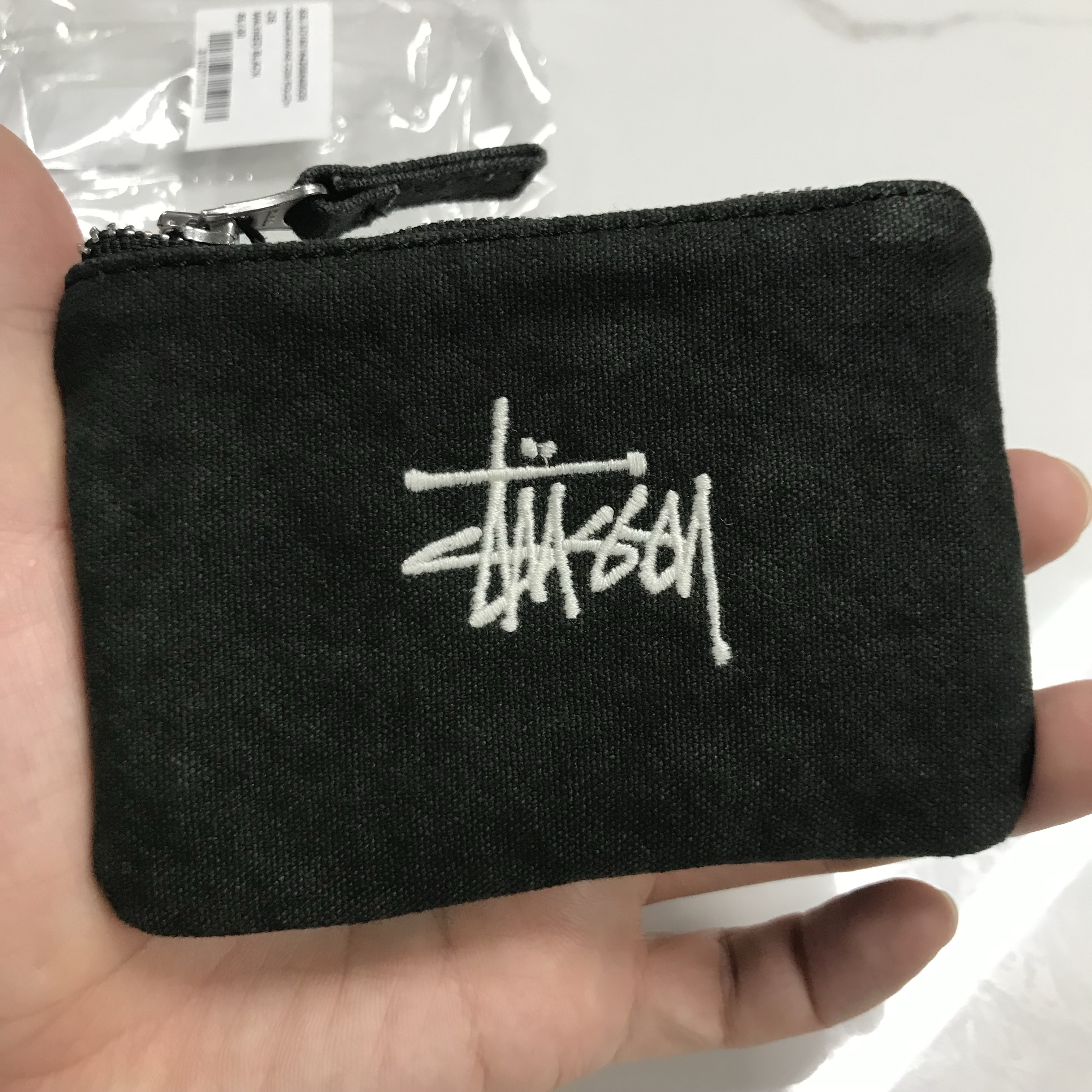 Stussy Canvas Coin Pouch Washed Black 착용 스타일