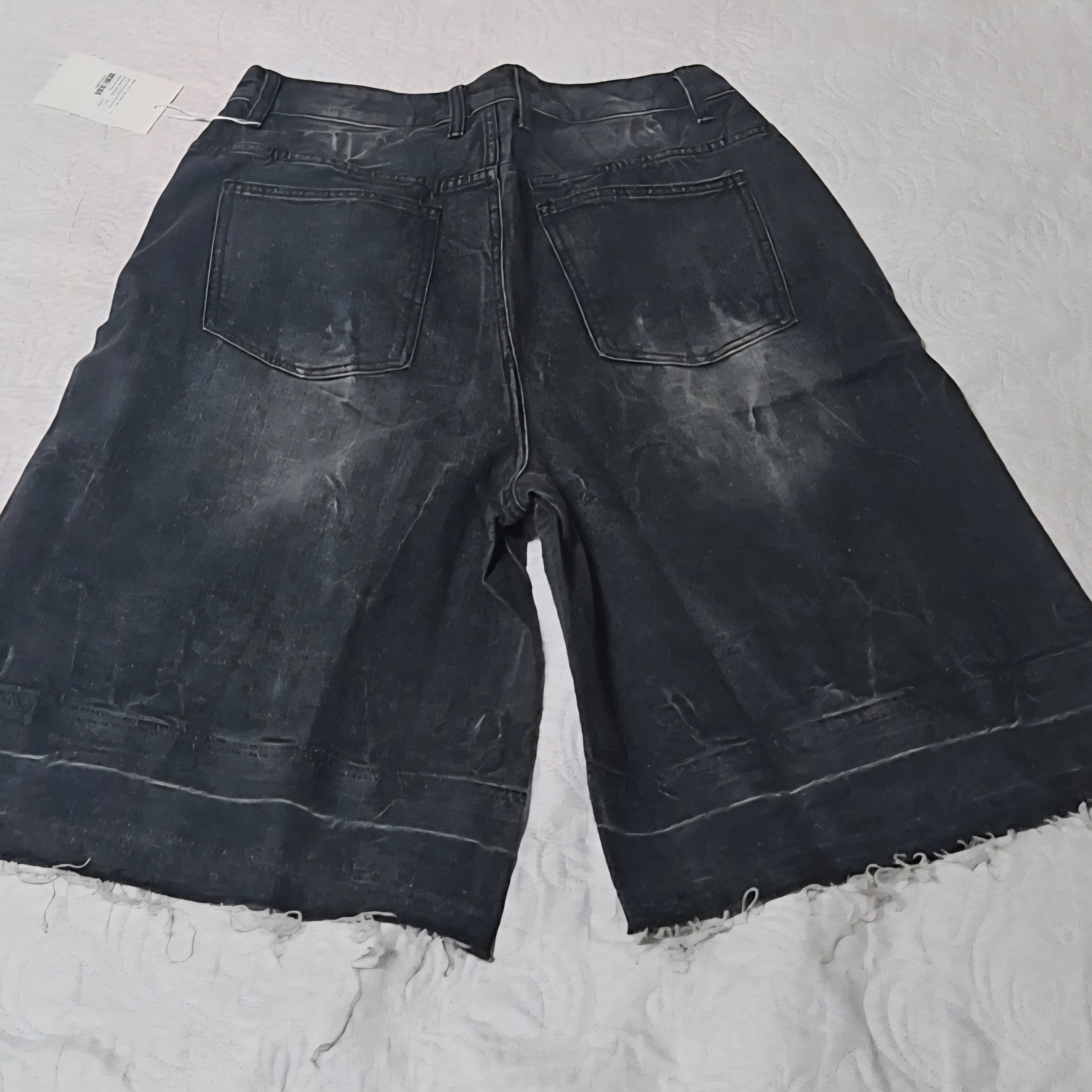 Millo Archive Layer Washed Denim Bermuda Pants Wahsed Black 착용 스타일 - 2