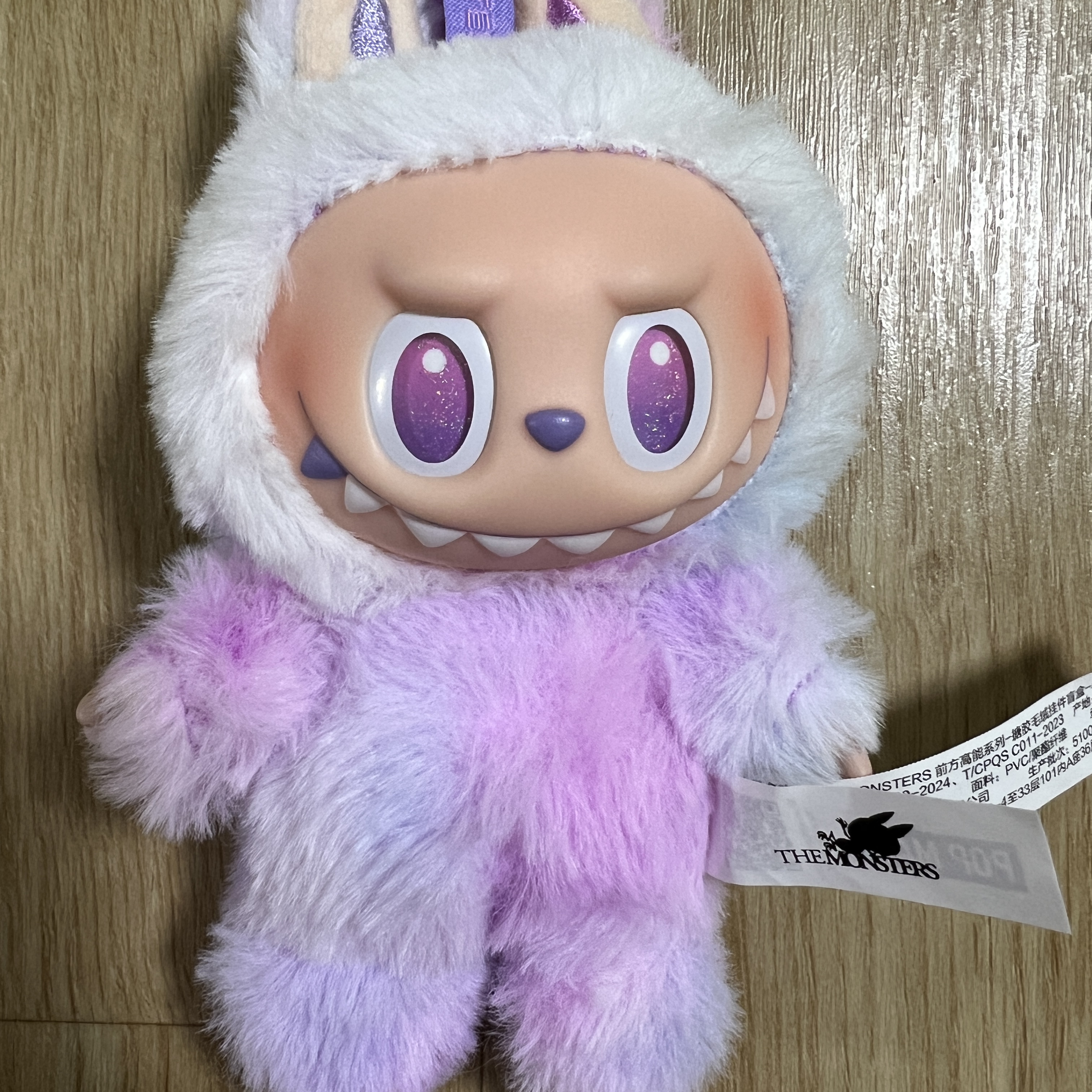 Pop Mart Labubu The Monsters Highlight Series Luck Keyring (Opened Case) 착용 스타일 - 1