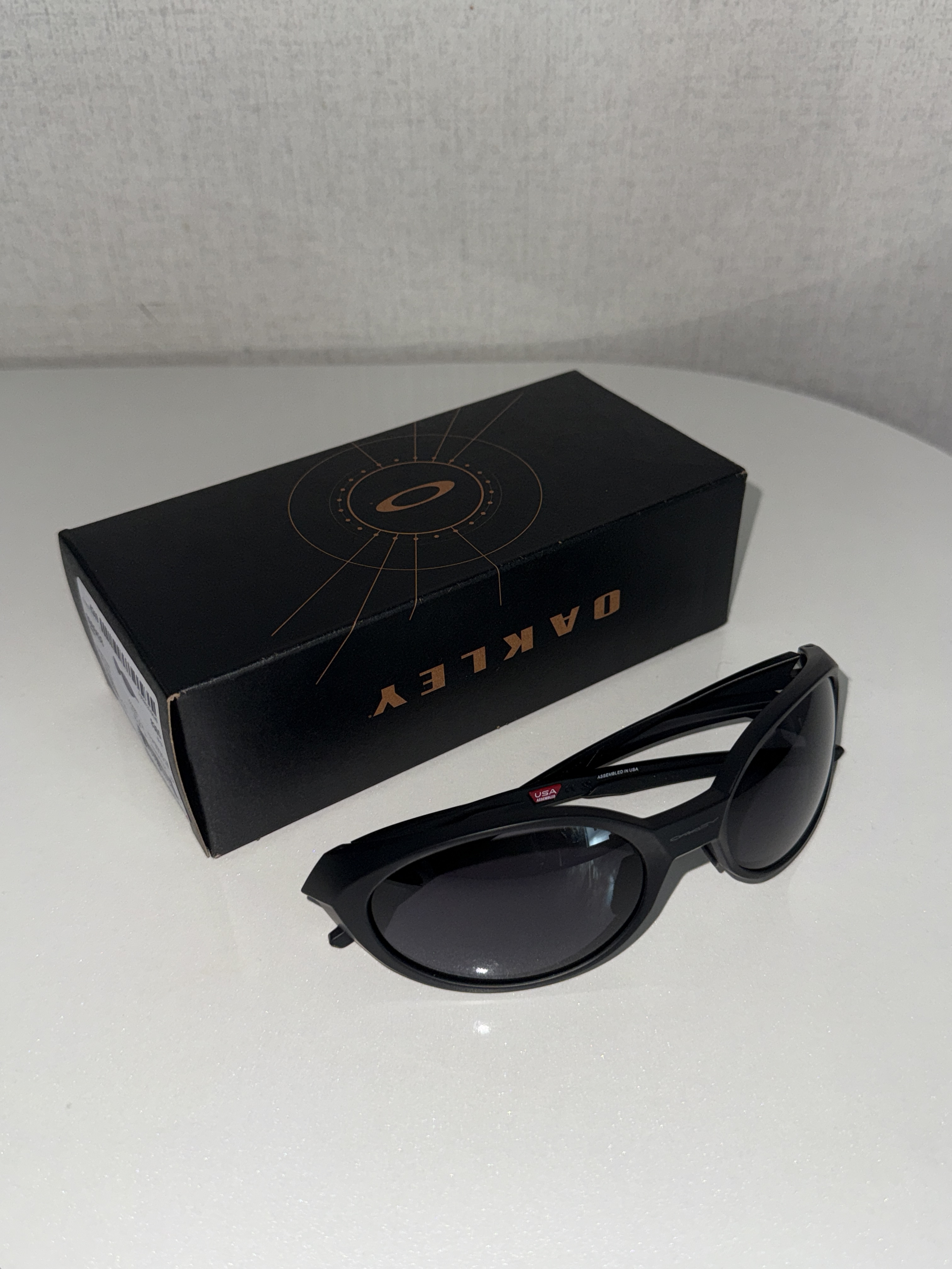 Oakley Eye Jacket Redux Matte Black Frame Prizm Grey Lenses High Bridge Fit 착용 스타일