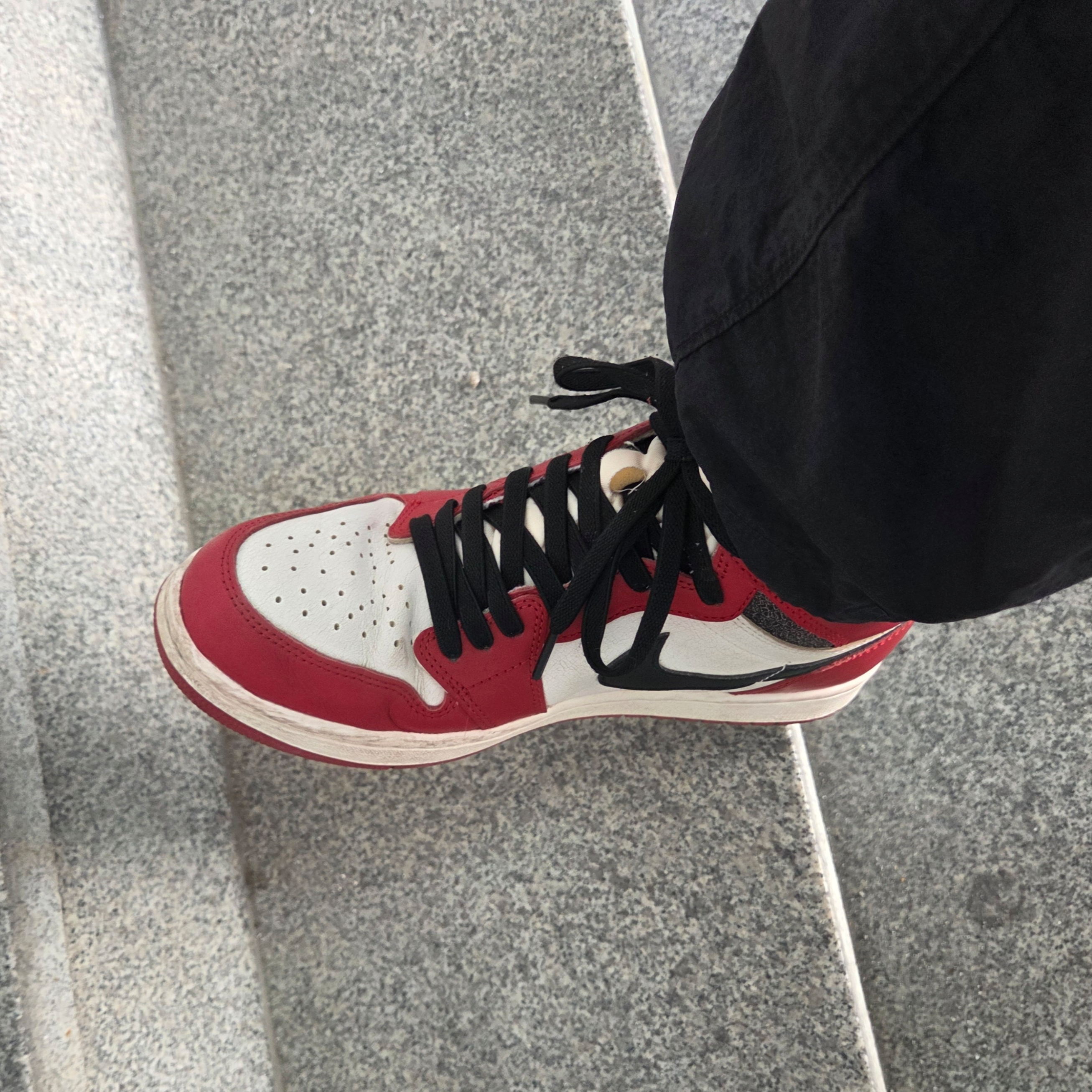 Jordan 1 Retro High OG Chicago 2022 착용 스타일 - 1