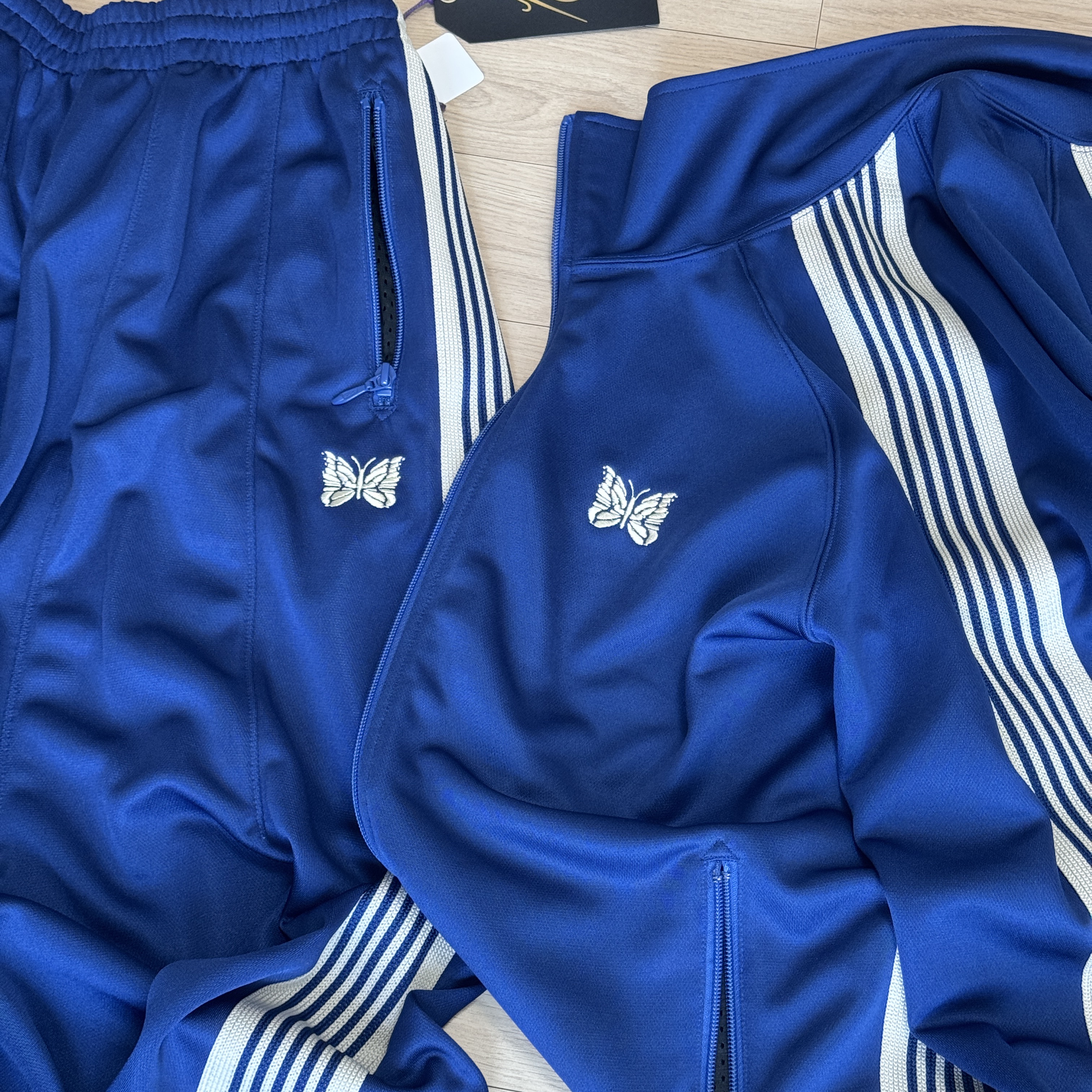 Needles x Beaver H.D. Track Pants Poly Smooth Royal, Needles Track Jacket Poly Smooth Royal 착용 스타일 - 1