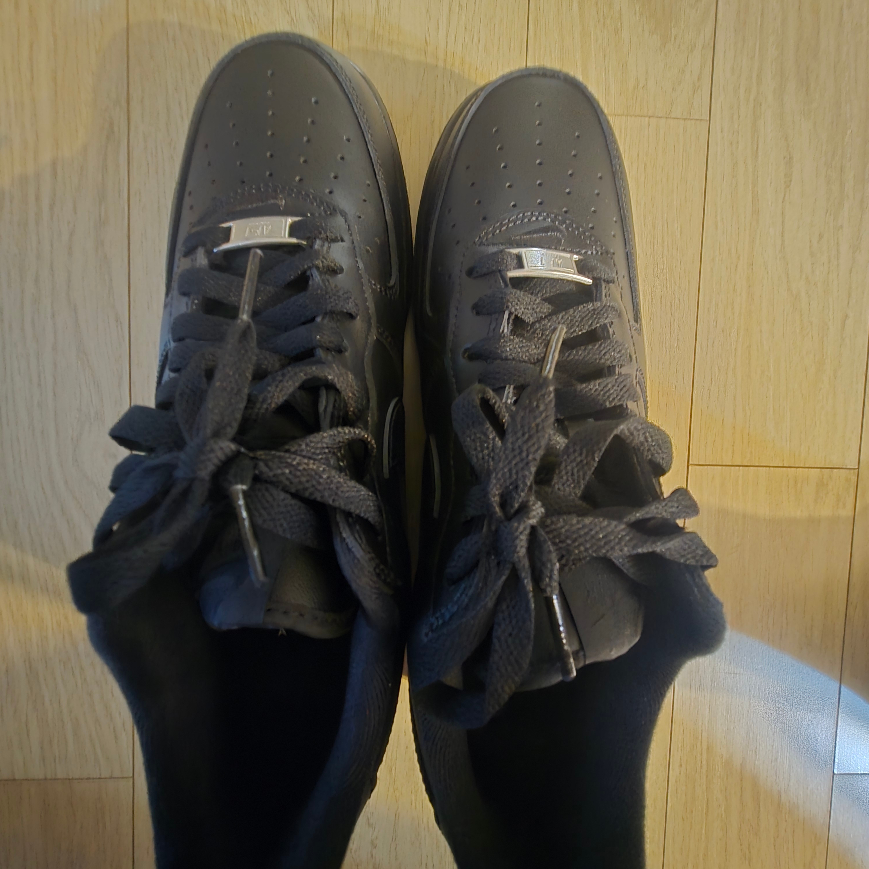 Nike x Supreme Air Force 1 Low Black 착용 스타일