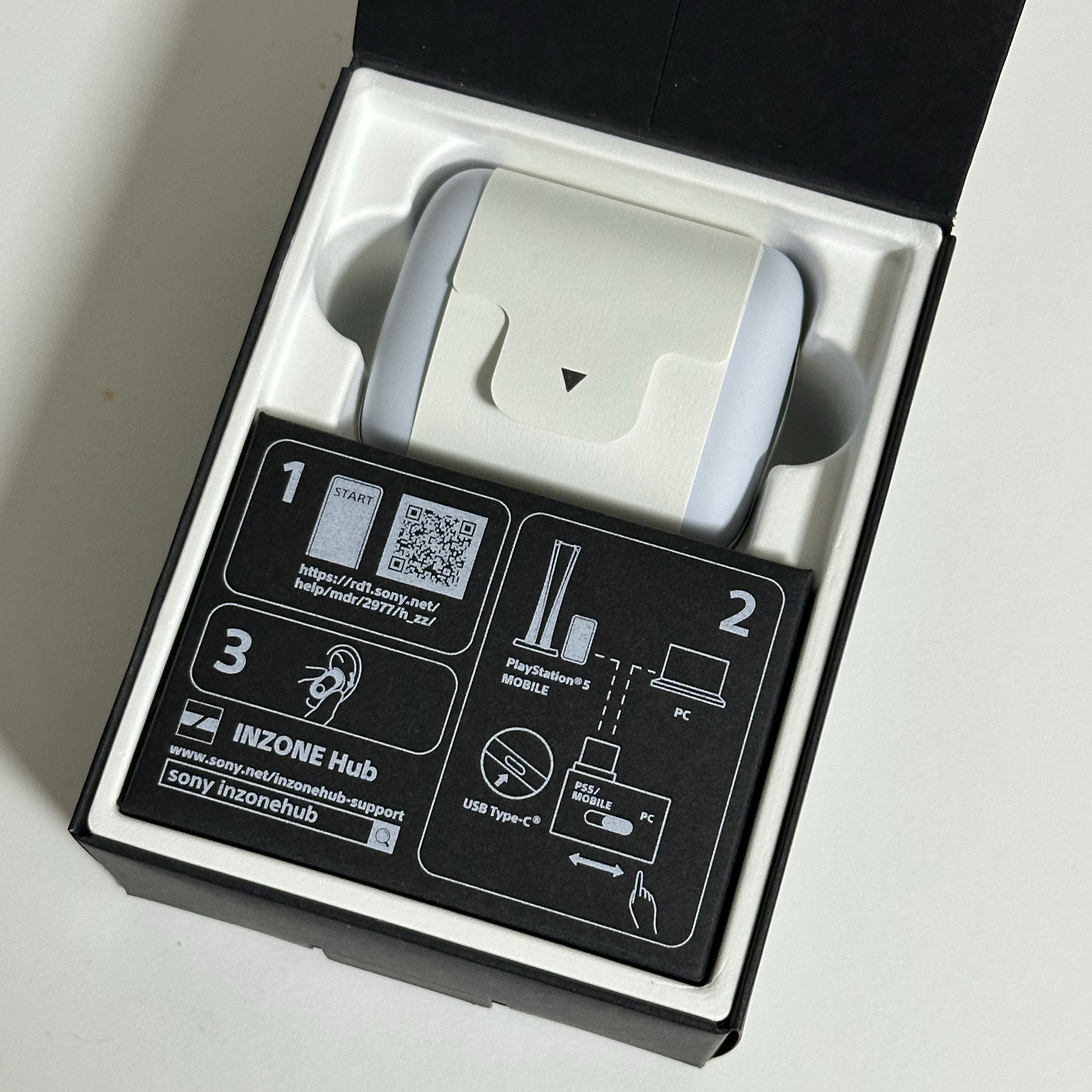 Sony INZONE Buds White (Sony Korea Ver.) 착용 스타일 - 2