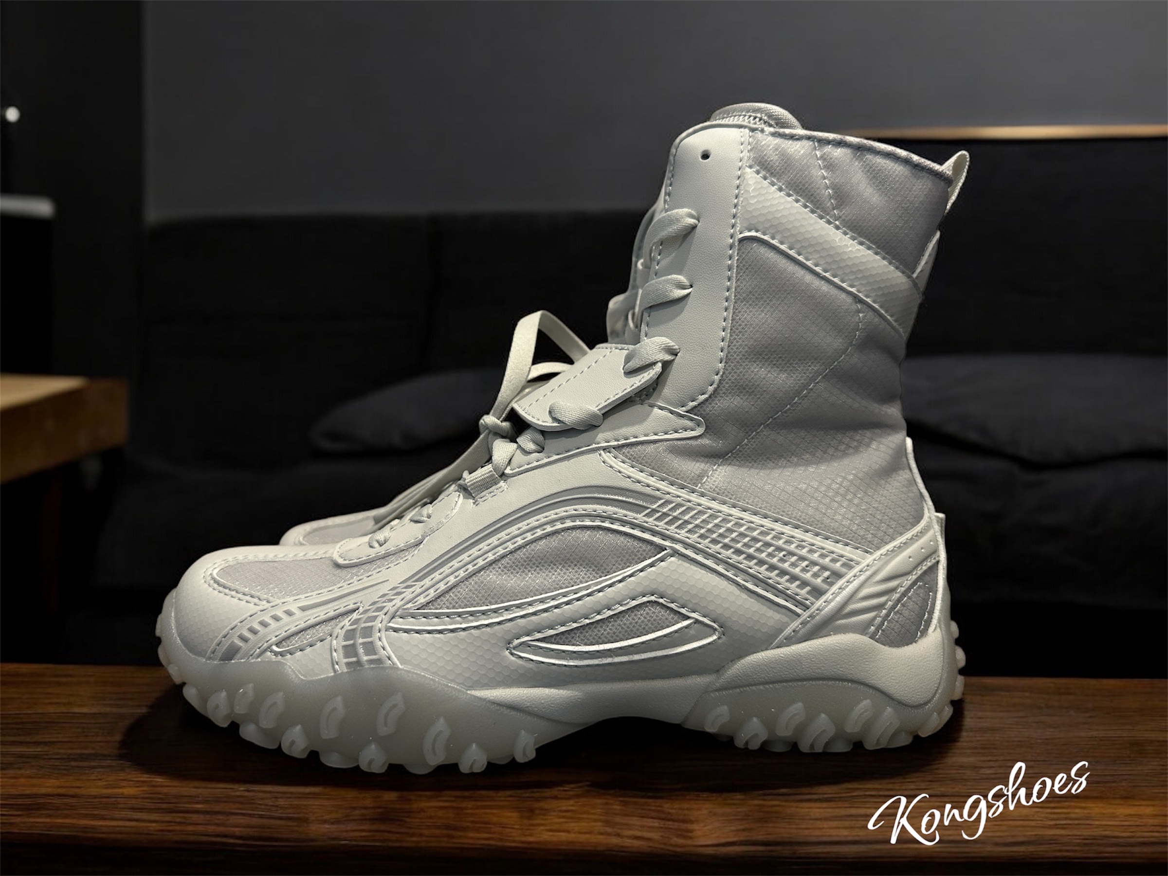 Fila x Ojos Echappe Mid Grey 착용 스타일