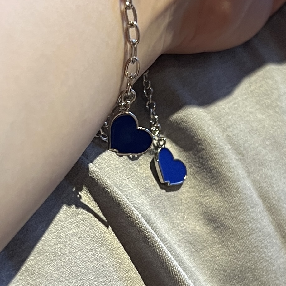 Ader Error Twin Heart Necklace Silver, Ader Error Twin Heart Bracelet Silver 착용 스타일 - 2