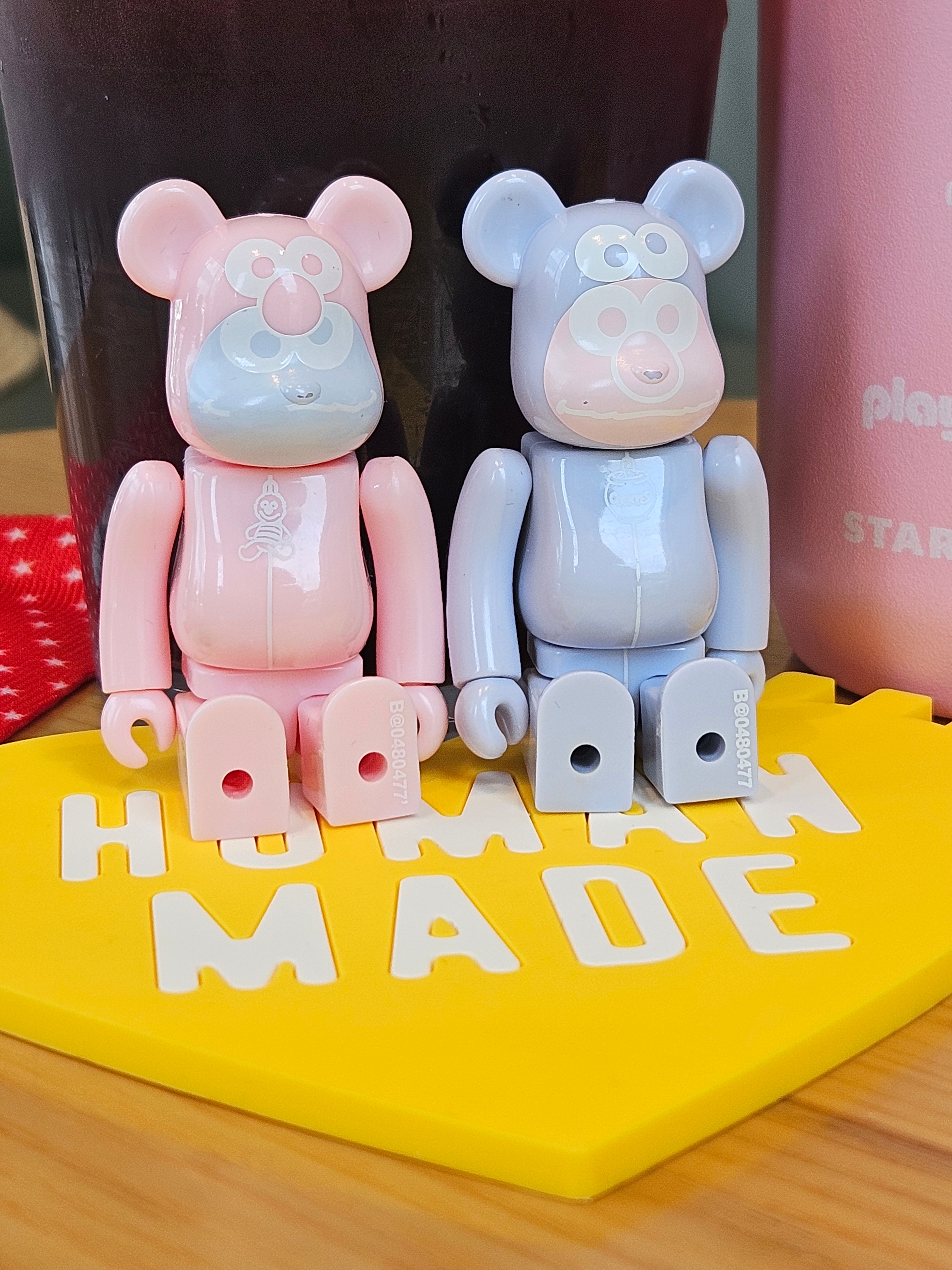 Bearbrick Series 48 Sealed Case 100% (24 Blind Boxes), Human Made Heart Rubber Coaster Yellow 착용 스타일 - 1