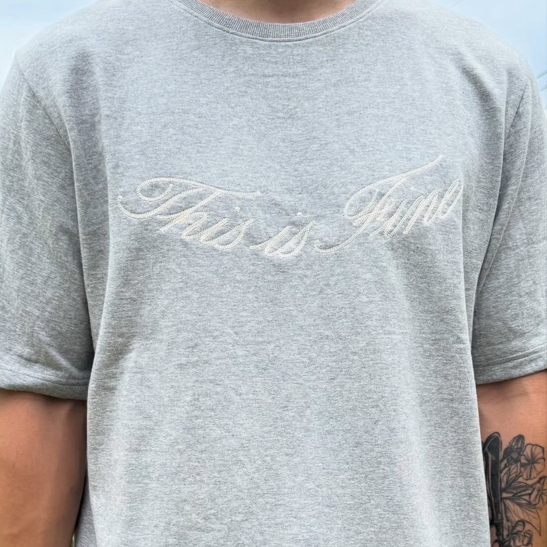 THIS IS FINE Oversized Signature Tee Sportif Gray, THIS IS FINE Signature Ball Cap Black 착용 스타일 - 7
