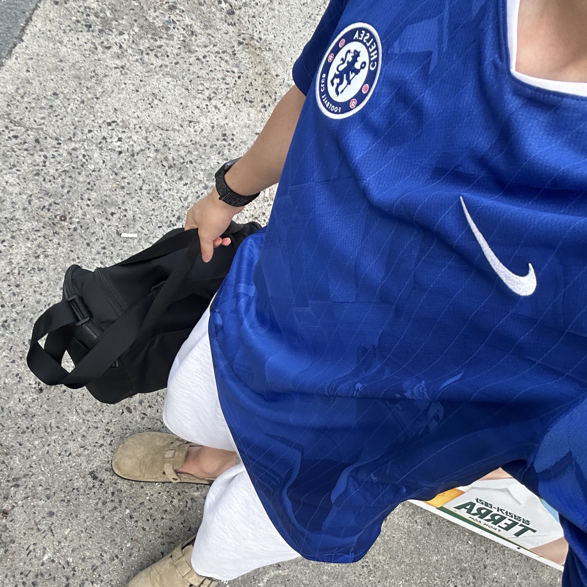 Nike Chelsea FC 2025/26 Stadium Home Dri-Fit Soccer Replica Jersey Rush Blue White (Non Marking Ver.) 착용 스타일