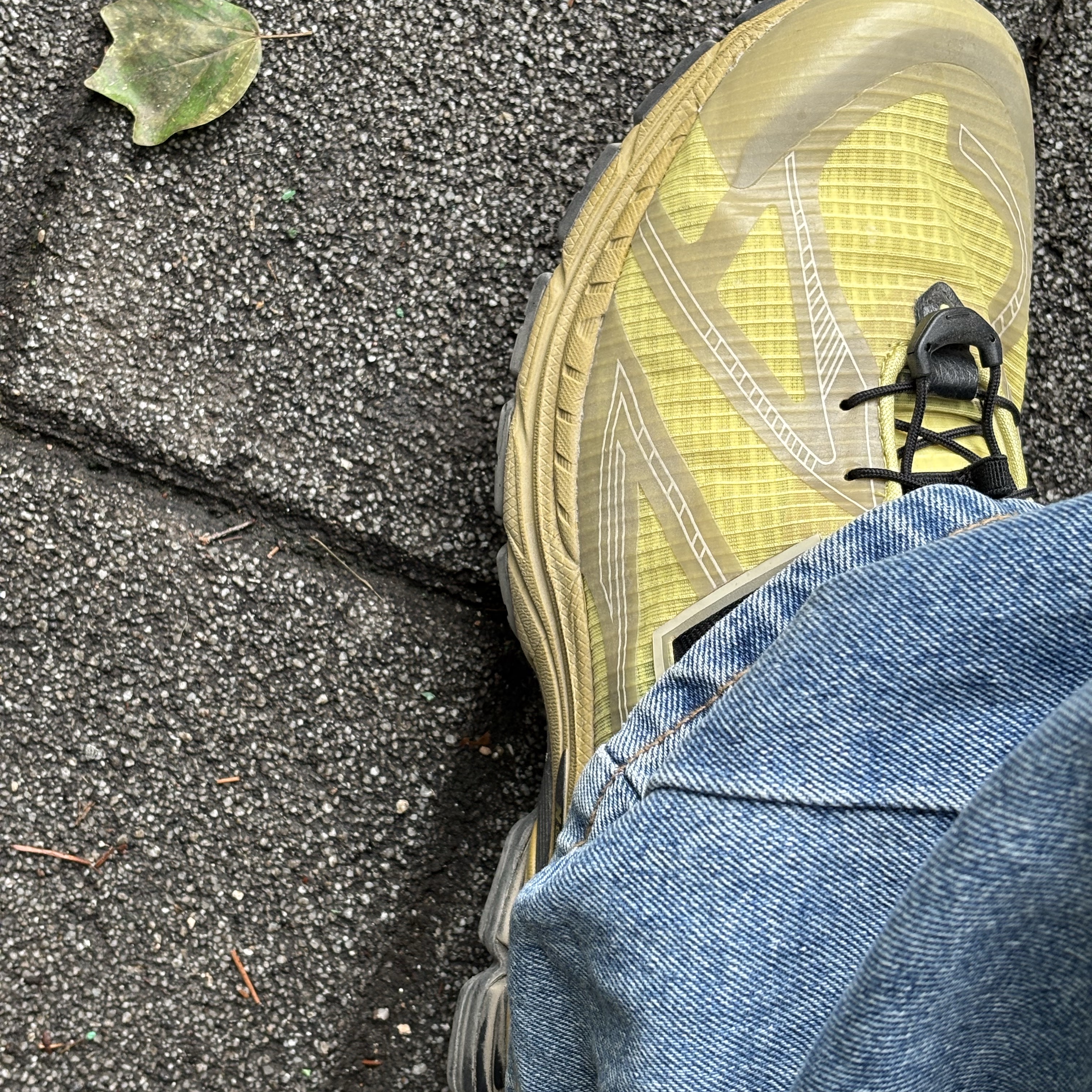 New Balance x Cayl 1906R Yellow 착용 스타일