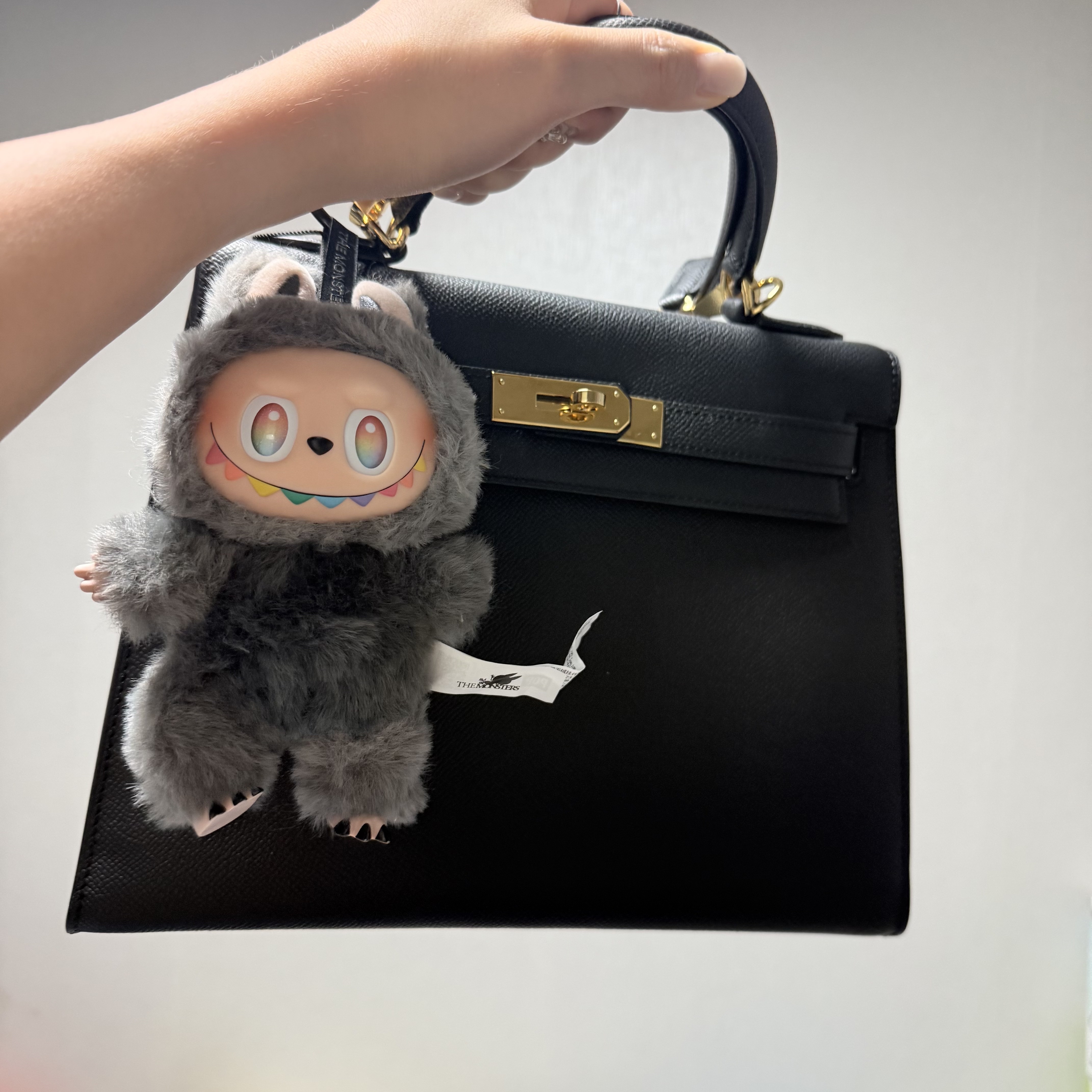 Pop Mart Labubu The Monsters Highlight Series ID Keyring (Opened Case), Hermes Kelly 25 Bag Sellier Epsom & Gold Noir 착용 스타일 - 2