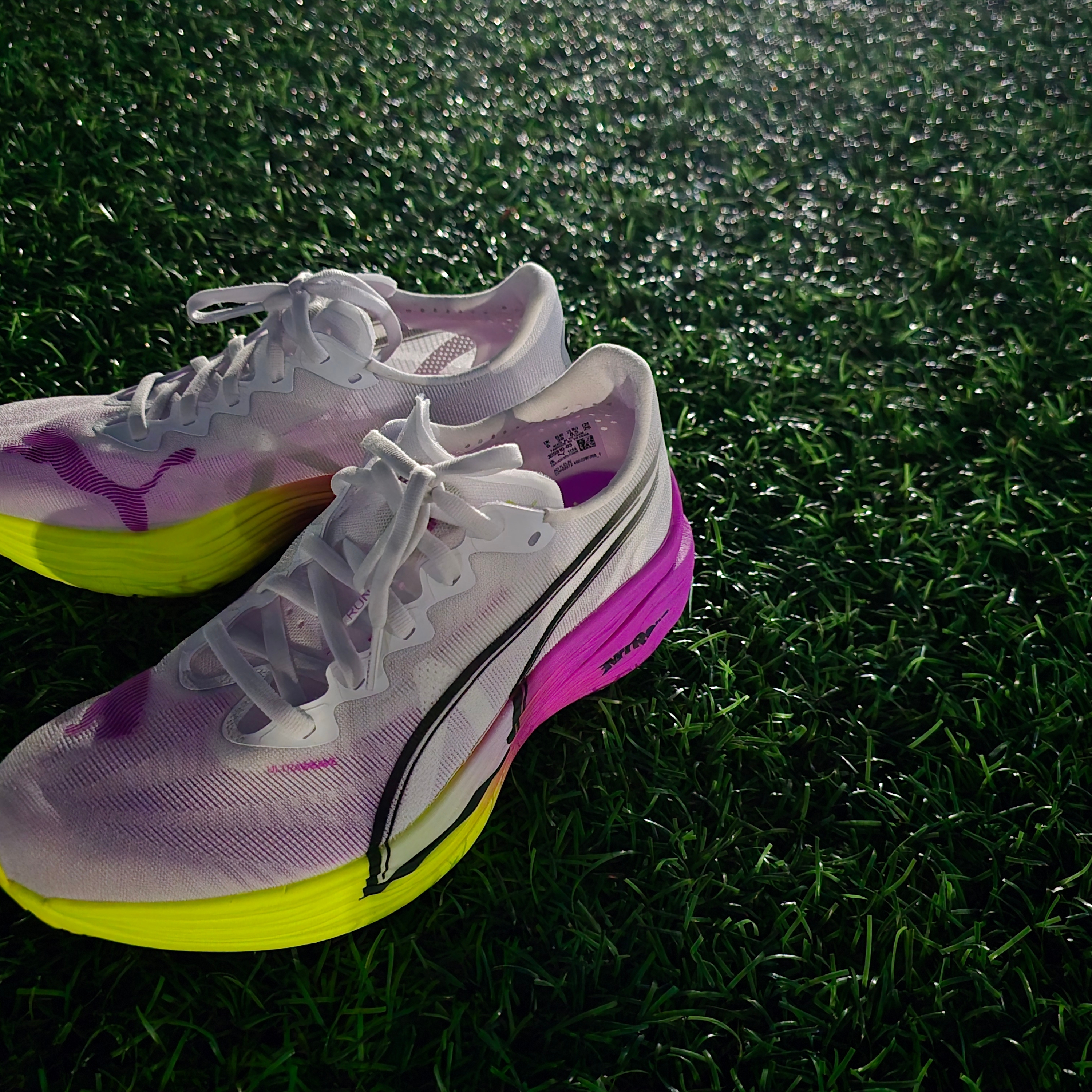 (W) Puma Deviate Nitro Elite 3 White Pure Magenta 착용 스타일 - 2