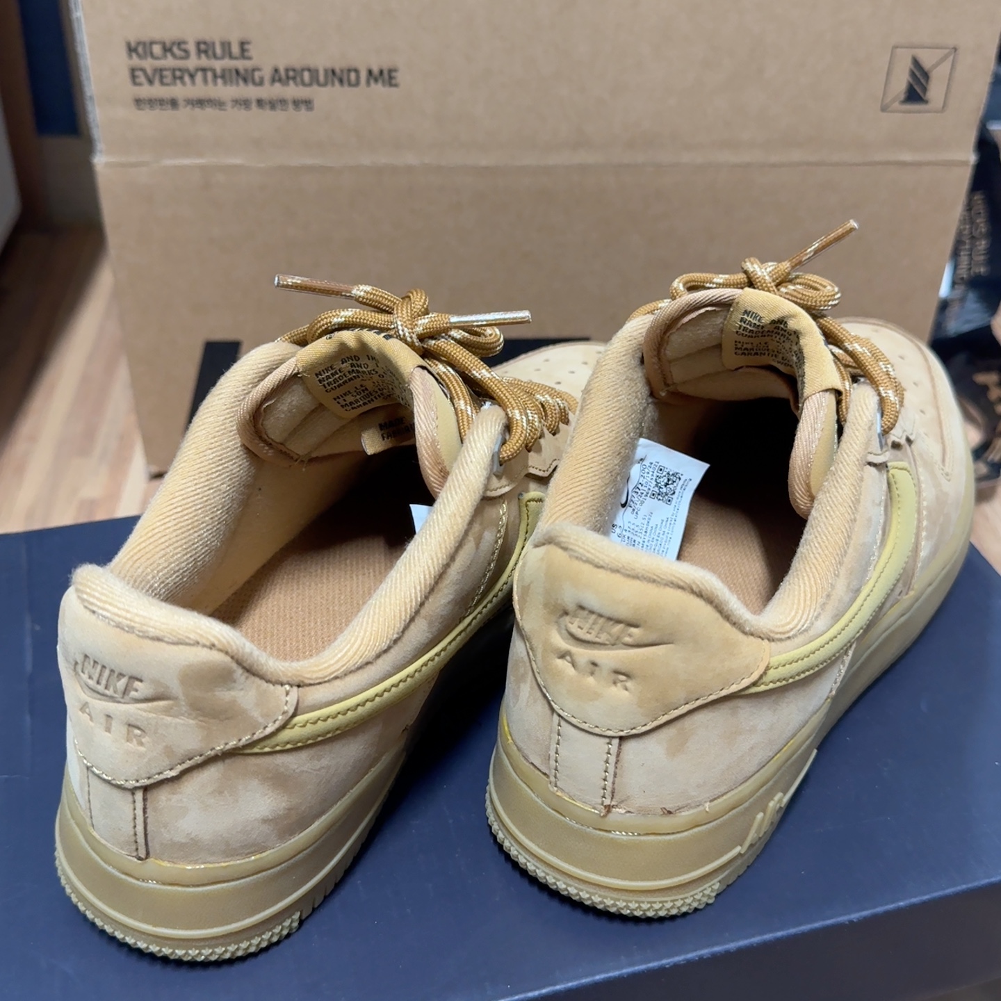 (W) Nike Air Force 1 '07 WB Flax Wheat 착용 스타일 - 4