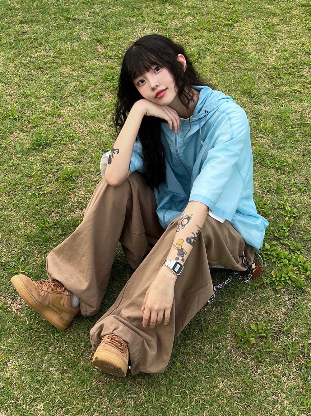 Casio A-158WA-1, Nike Air Force 1 '07 WB Flax 착용 스타일 - 1