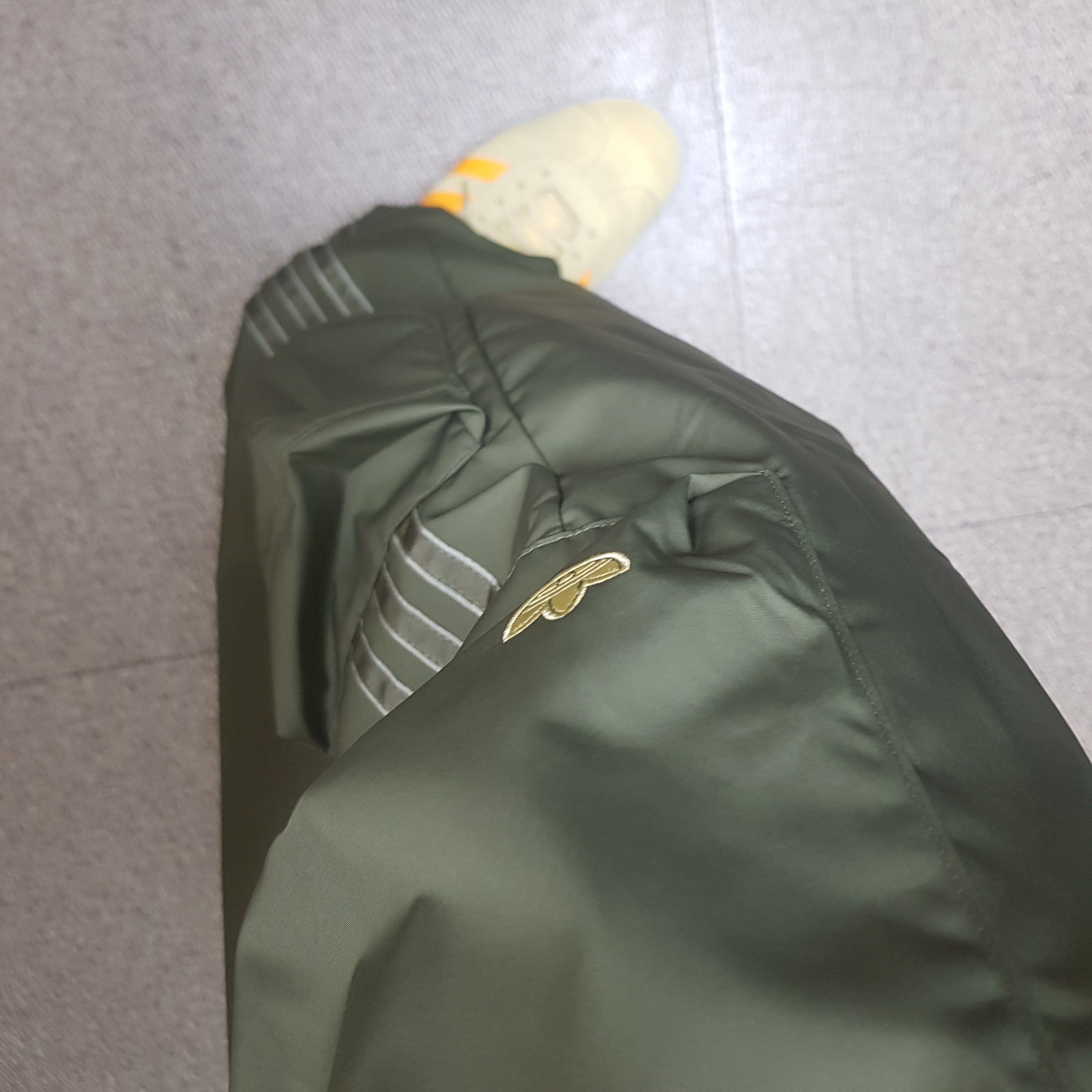 (W) Adidas Originals Cargo Pants Black - KR Sizing 착용 스타일