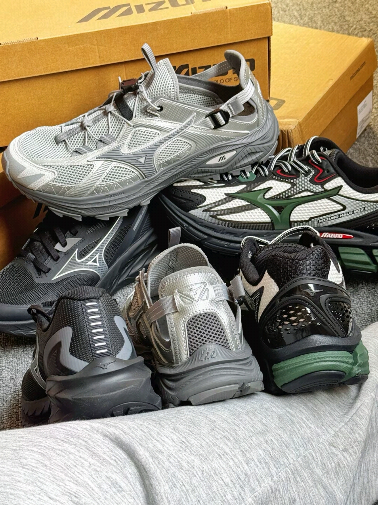 Mizuno Racer Trail SE Silver Grey 착용 스타일