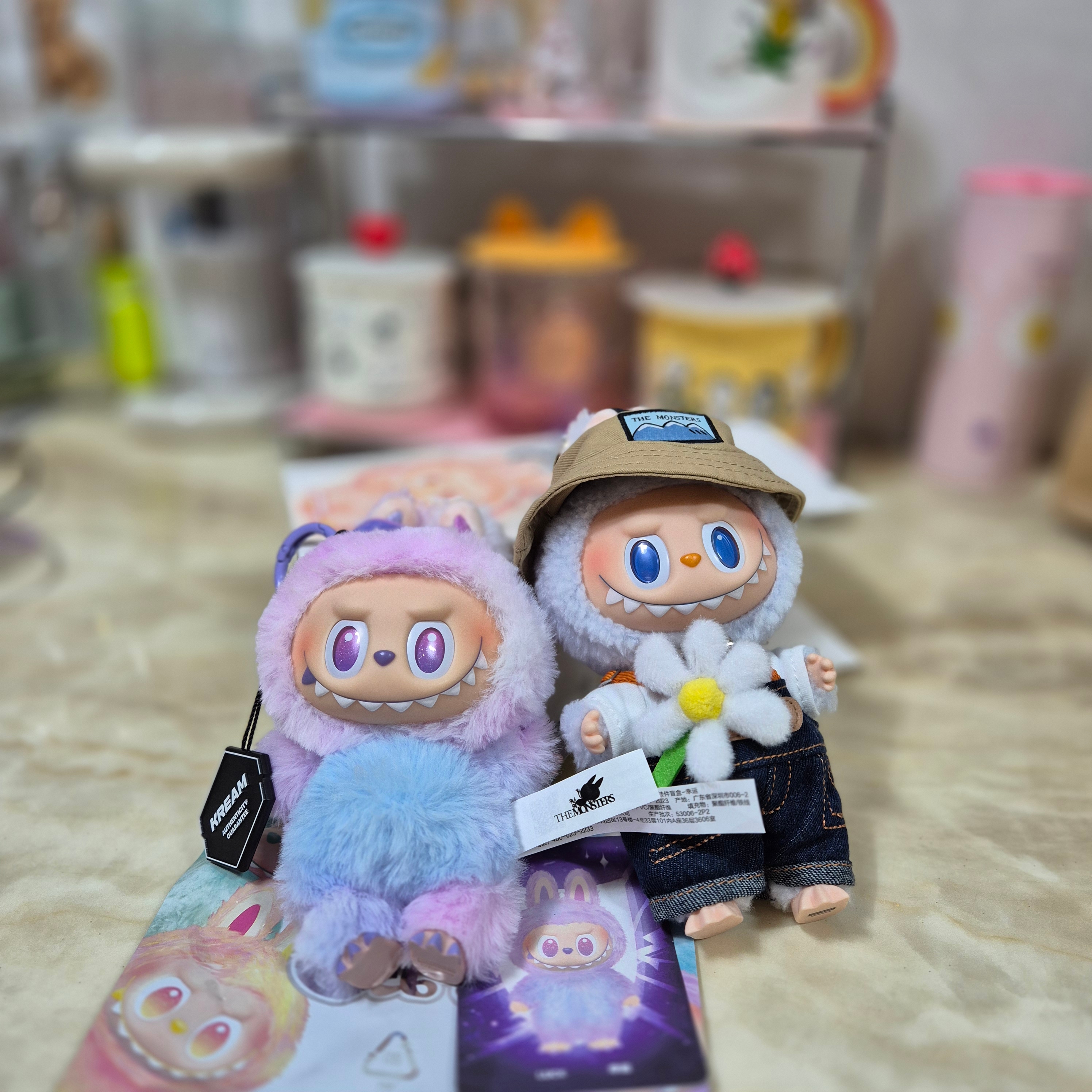 Pop Mart Labubu The Monsters Highlight Series Luck Keyring (Opened Case), Pop Mart Fall In Wild Labubu Series Toy Keyring 착용 스타일 - 1