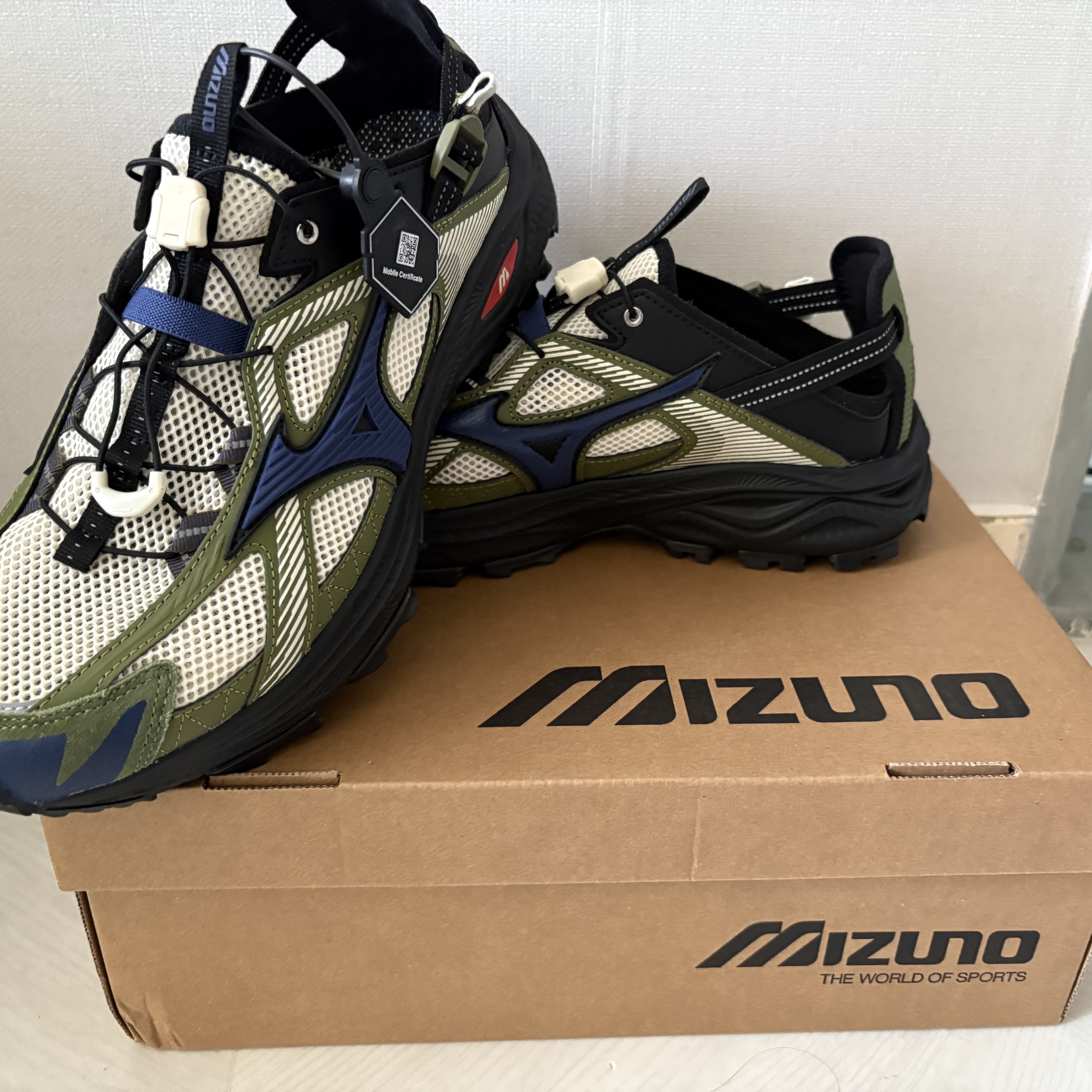 Mizuno Racer Trail SE Khaki 착용 스타일 - 2