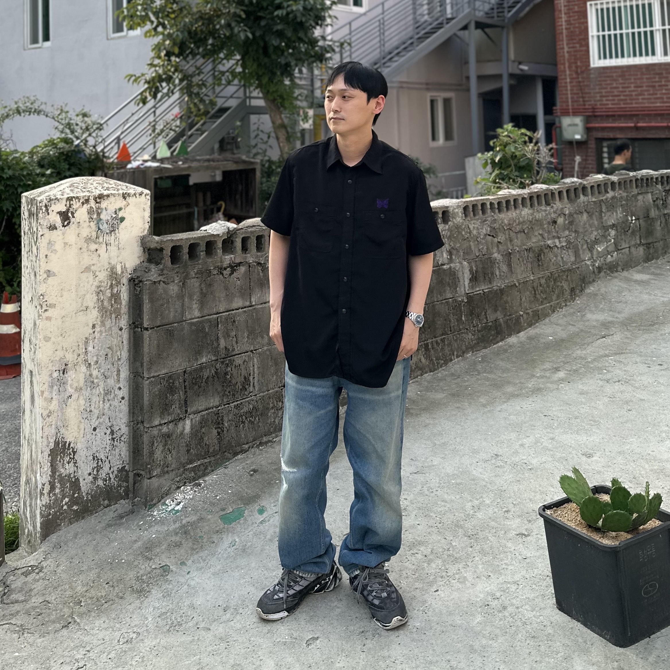 Needles S/S Poly Pique Polo Shirt Black, Needles S/S Cowboy One-Up Shirt TA/CU/PE Georgette Black 착용 스타일 - 3