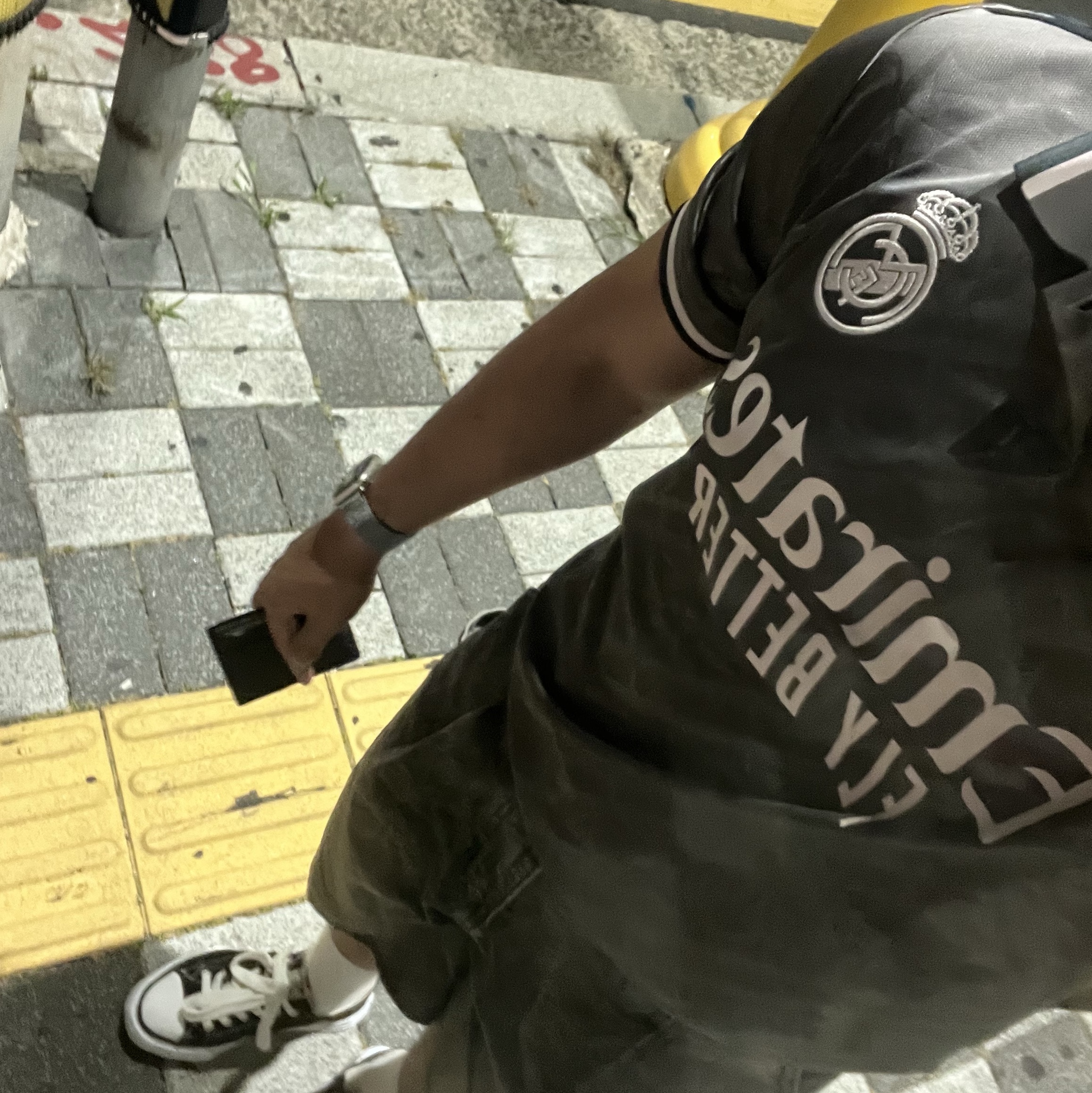 Adidas Real Madrid 2024/25 3rd Jersey Charcoal - KR Sizing (Non Marking Ver.) 착용 스타일