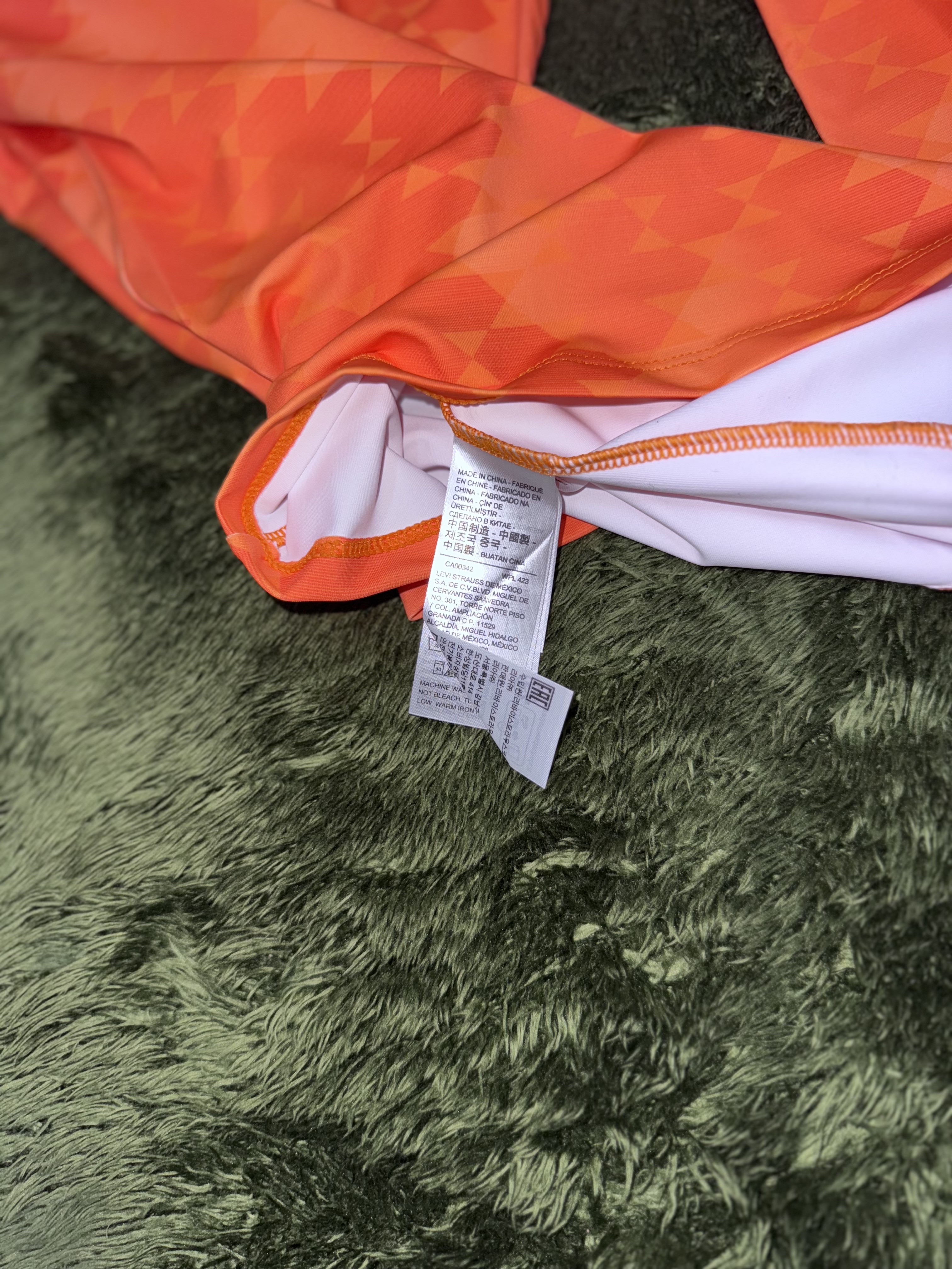 (W) Levi's x McLaren Second Skin Orange 착용 스타일 - 7