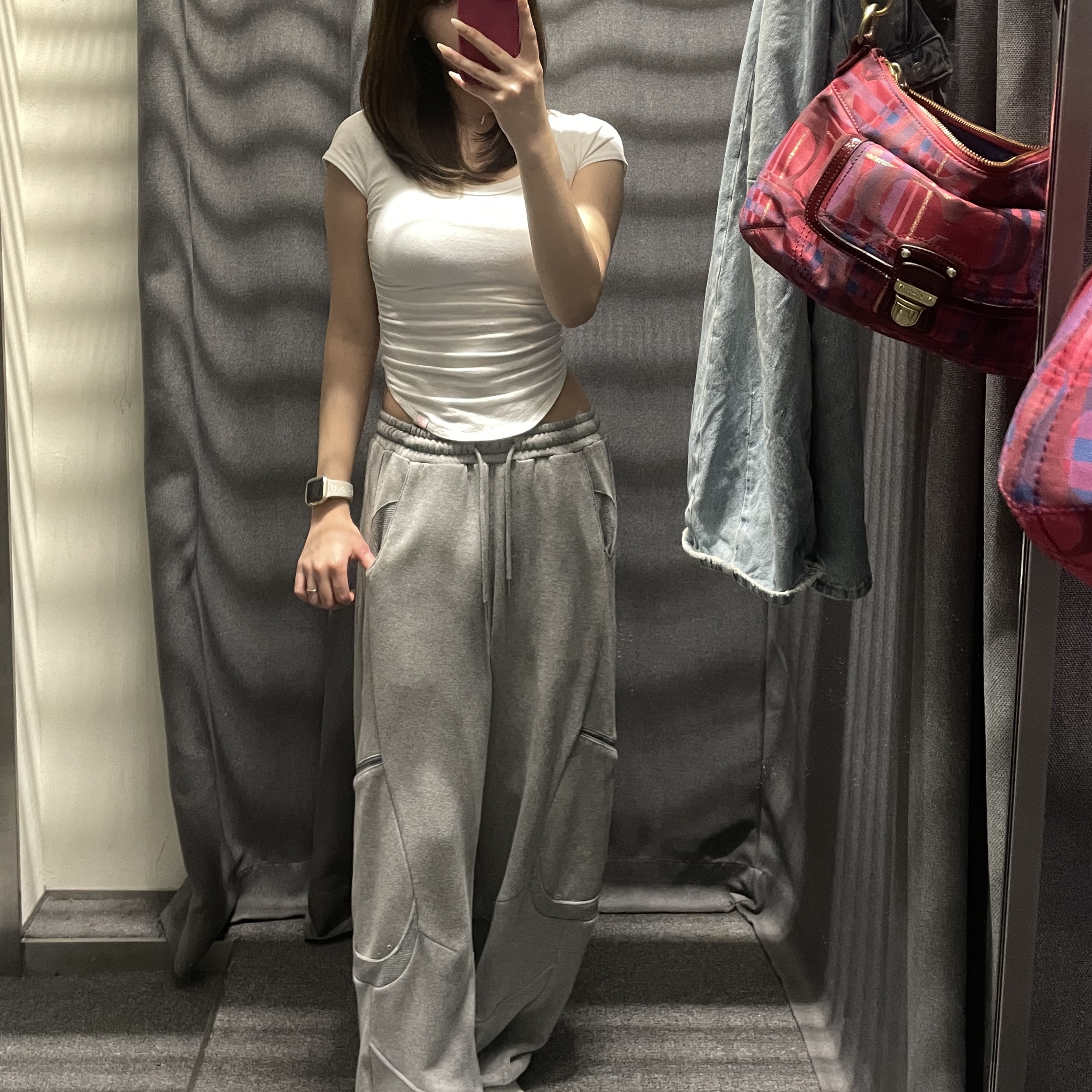 (W) Pleasenofollow New Momo Shirring Short Top White, Sansan Gear CXP Sweatpants Melange Grey 착용 스타일