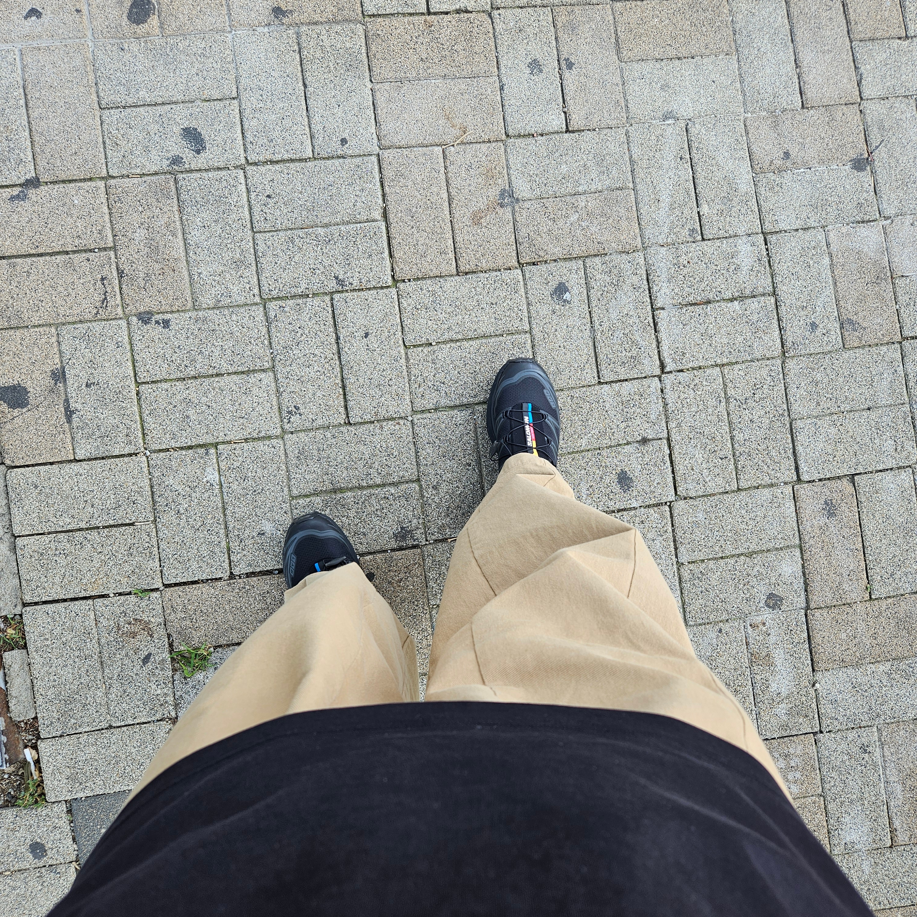 Salomon XT-6 ADV Black 착용 스타일