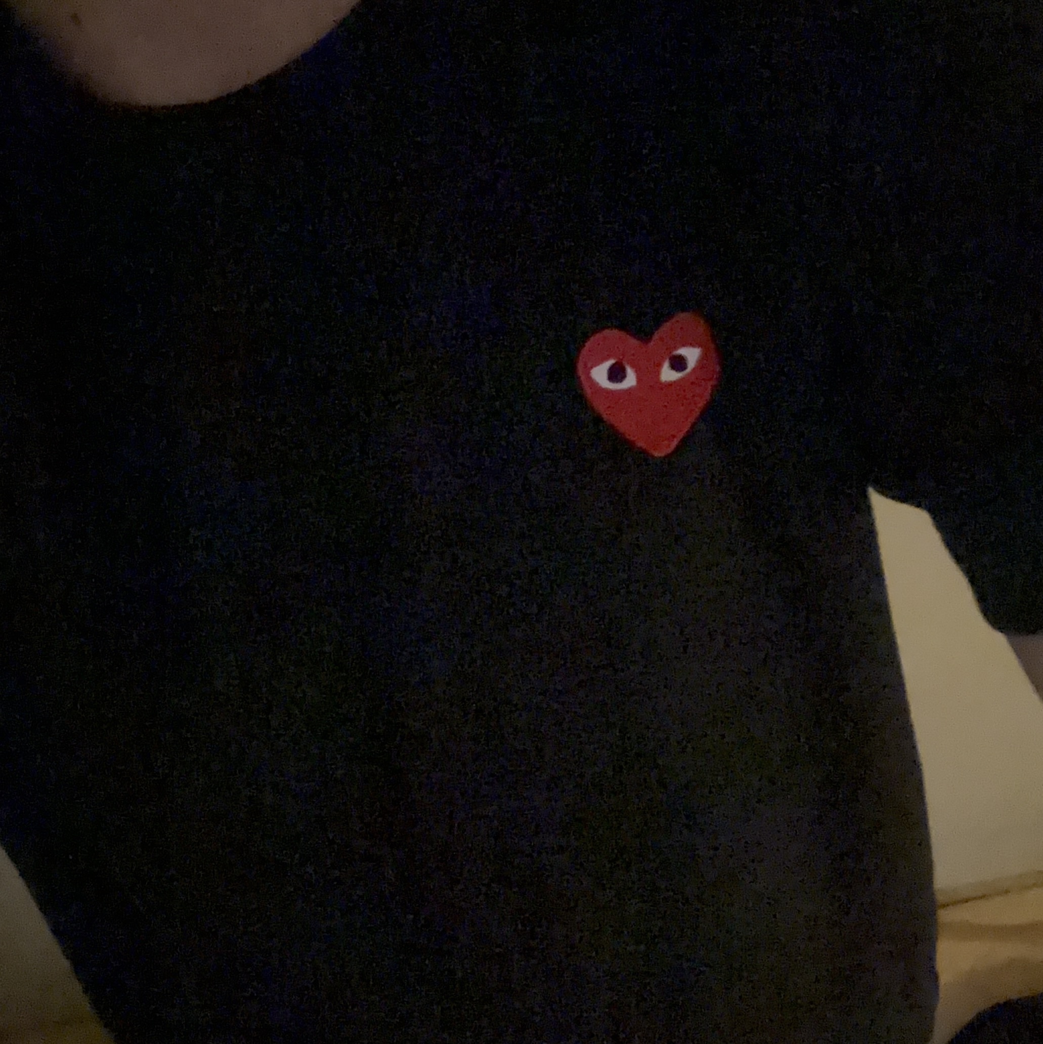 Play Comme des Garcons Red Heart T-Shirt Black 착용 스타일