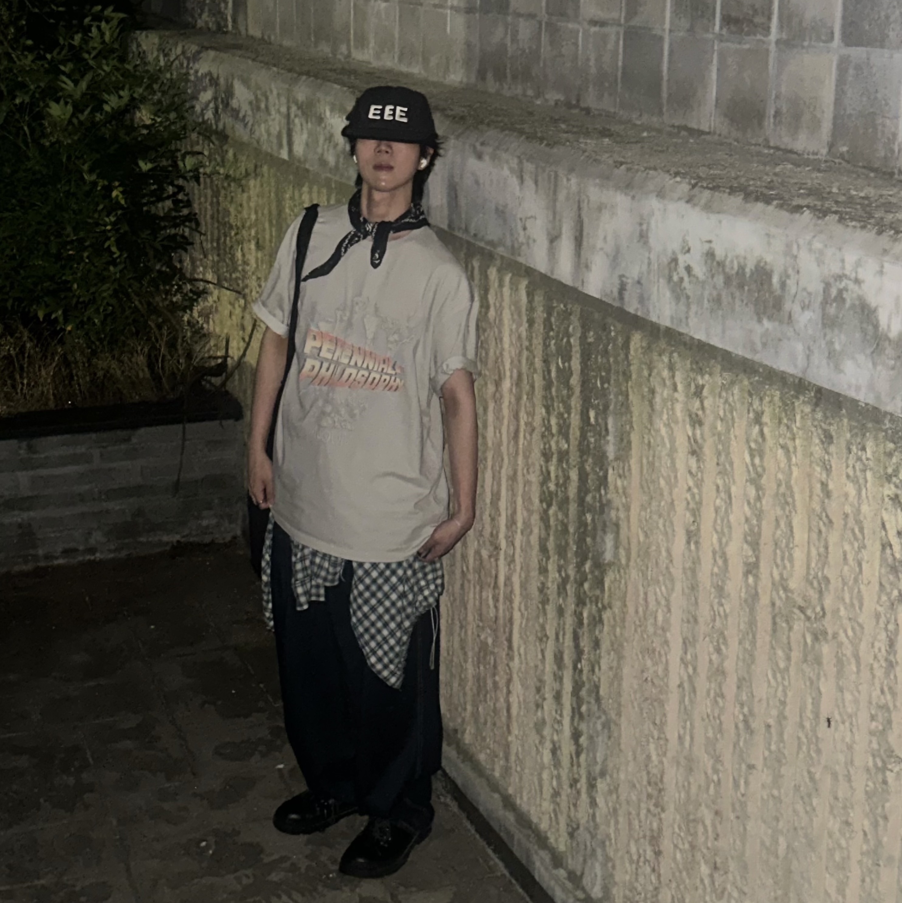 Romantic Move Oat Mountain Oil Black, NOMANUAL NM T.P Bandana Black 착용 스타일