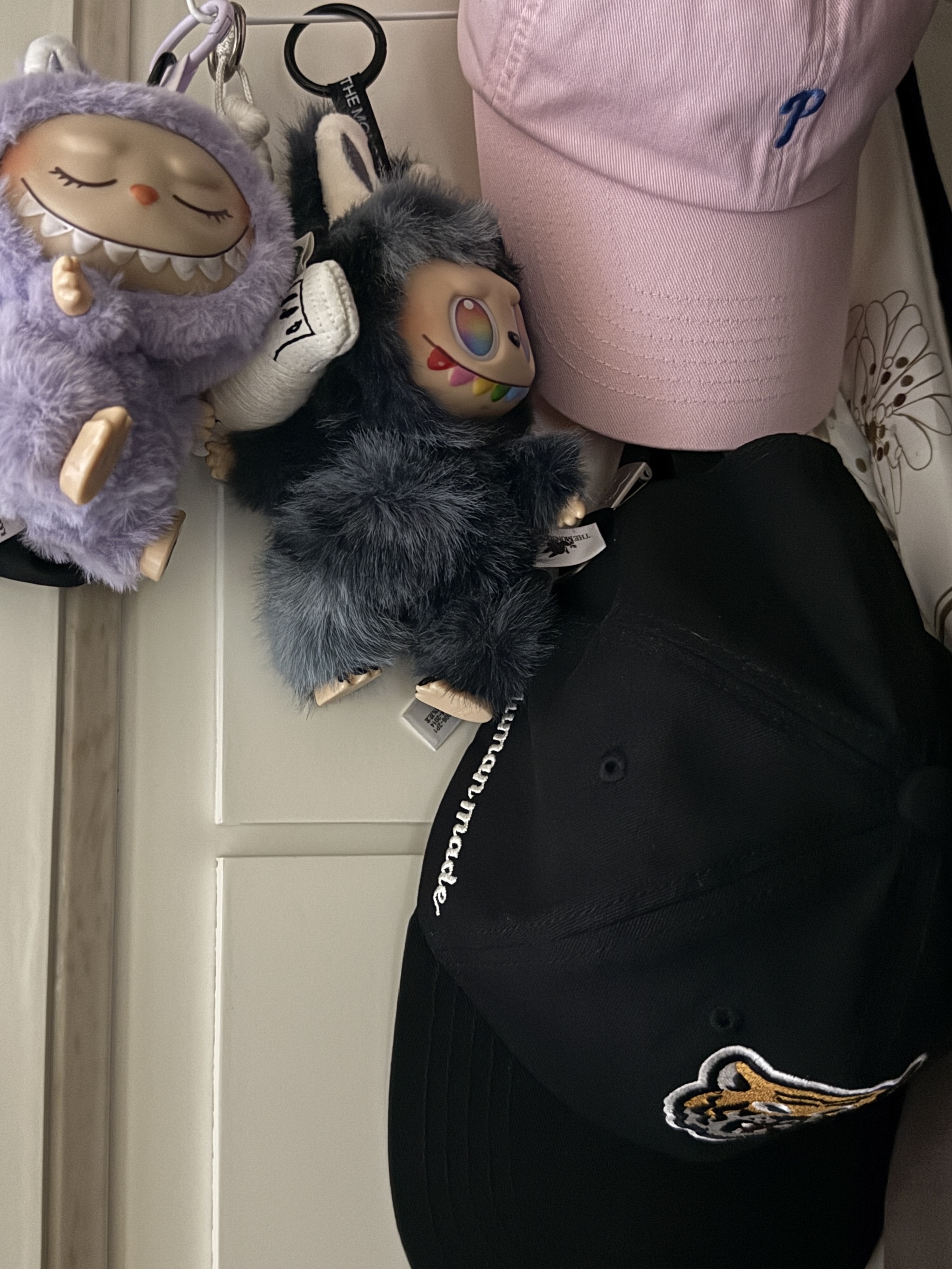 Pop Mart Labubu The Monsters Highlight Series ID Keyring (Opened Case), Pop Mart Labubu Let's Play Together Doll Series Zizi Keyring (Opened Case) 착용 스타일