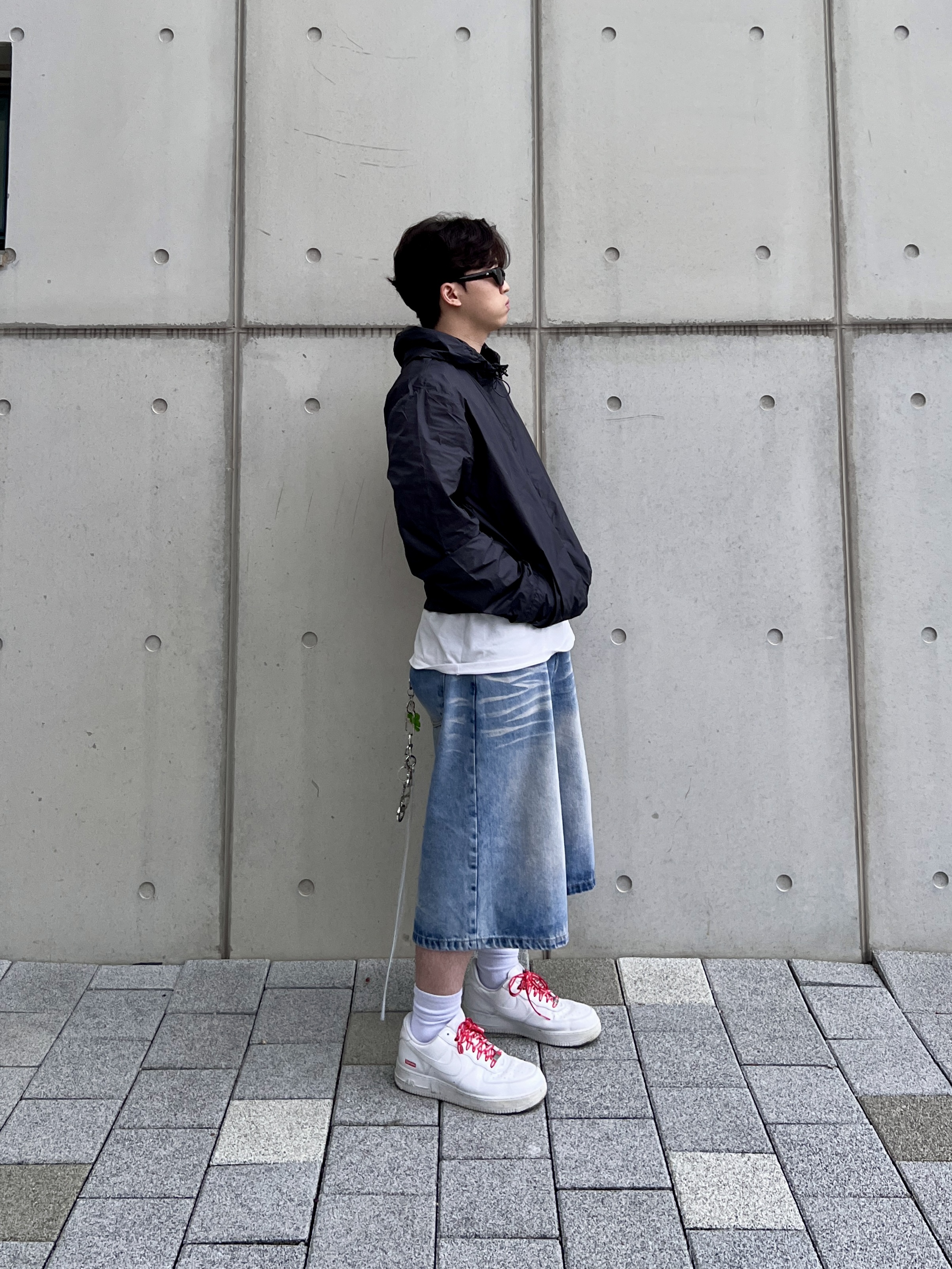 Nike x Supreme Air Force 1 Low White 착용 스타일 - 2