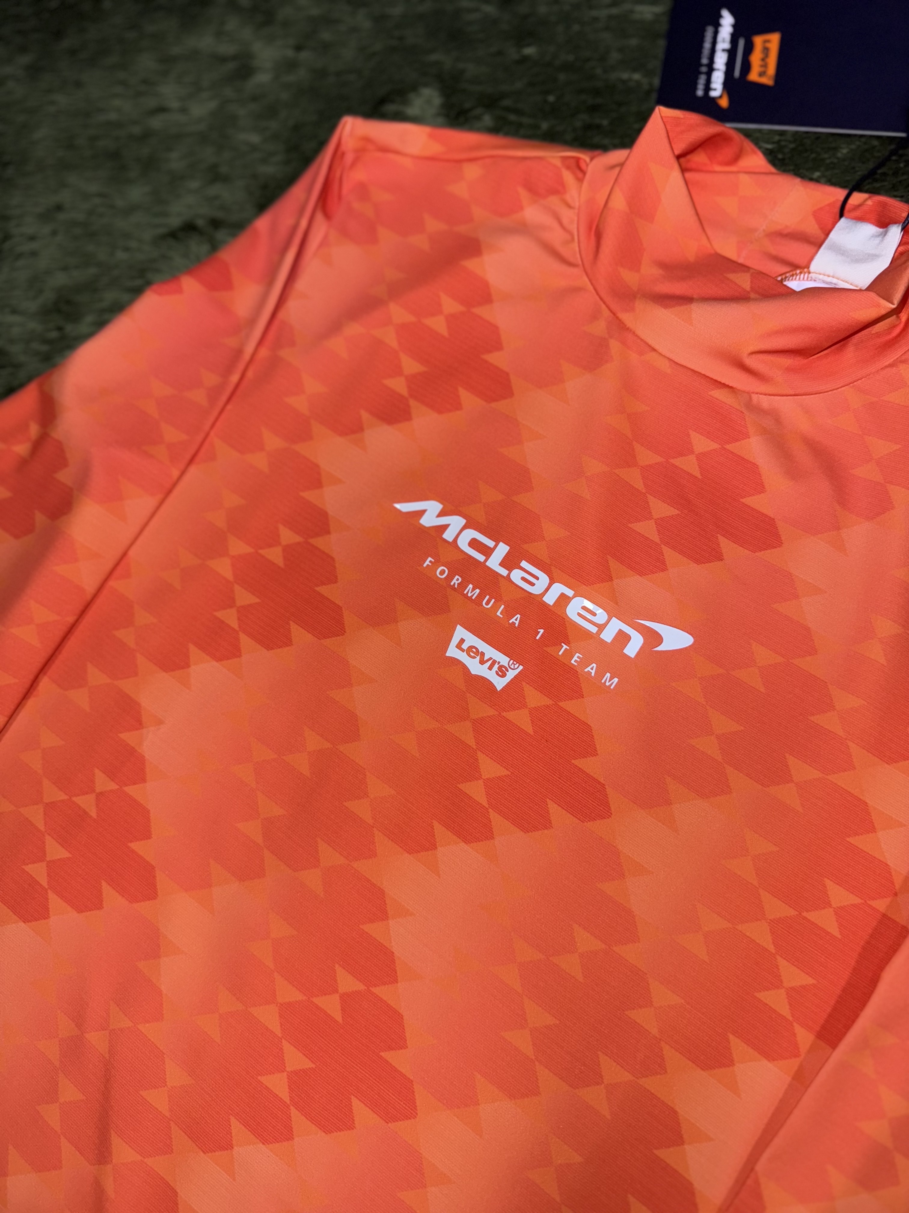 (W) Levi's x McLaren Second Skin Orange 착용 스타일 - 2