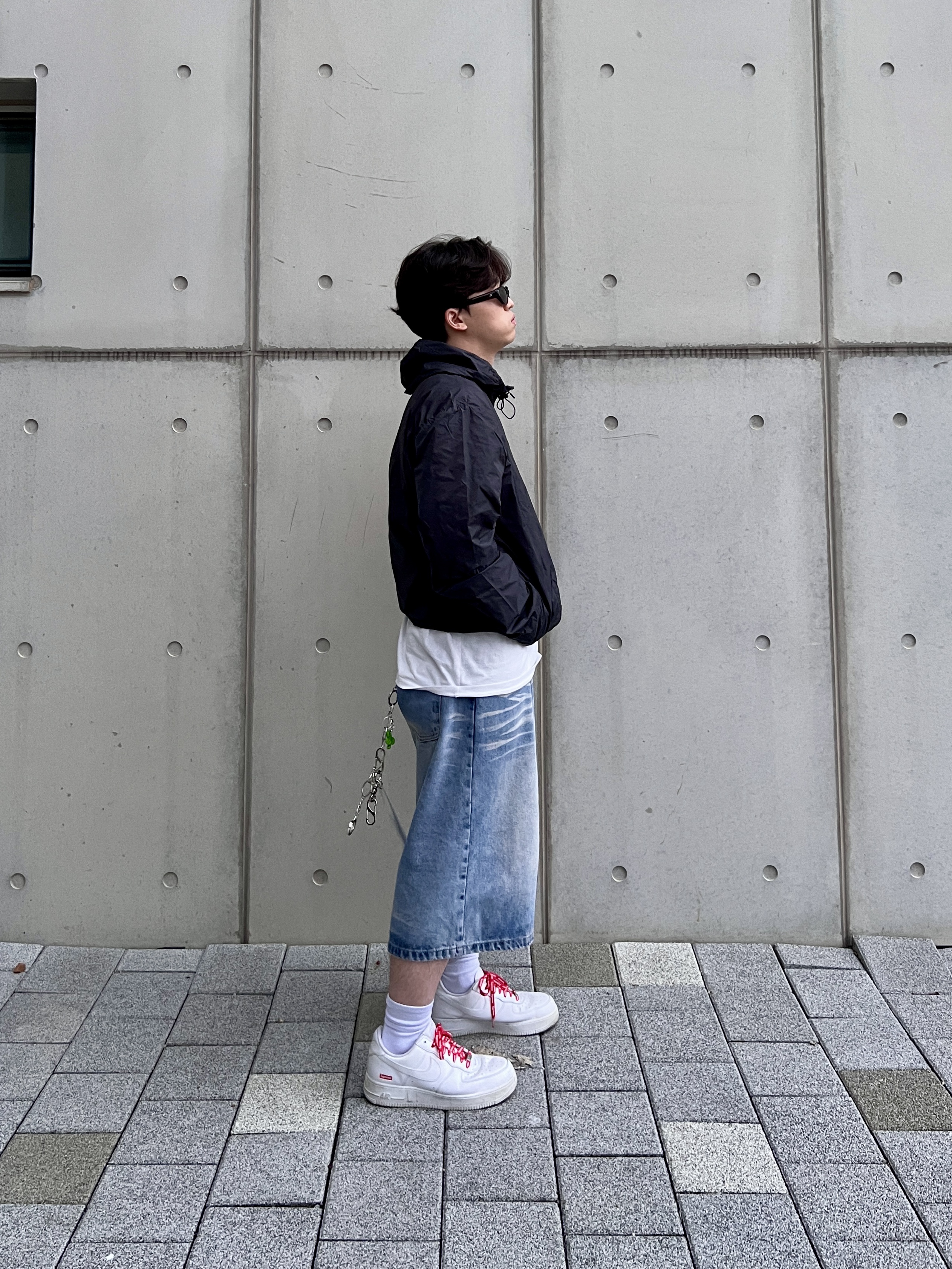 Nike x Supreme Air Force 1 Low White 착용 스타일 - 3