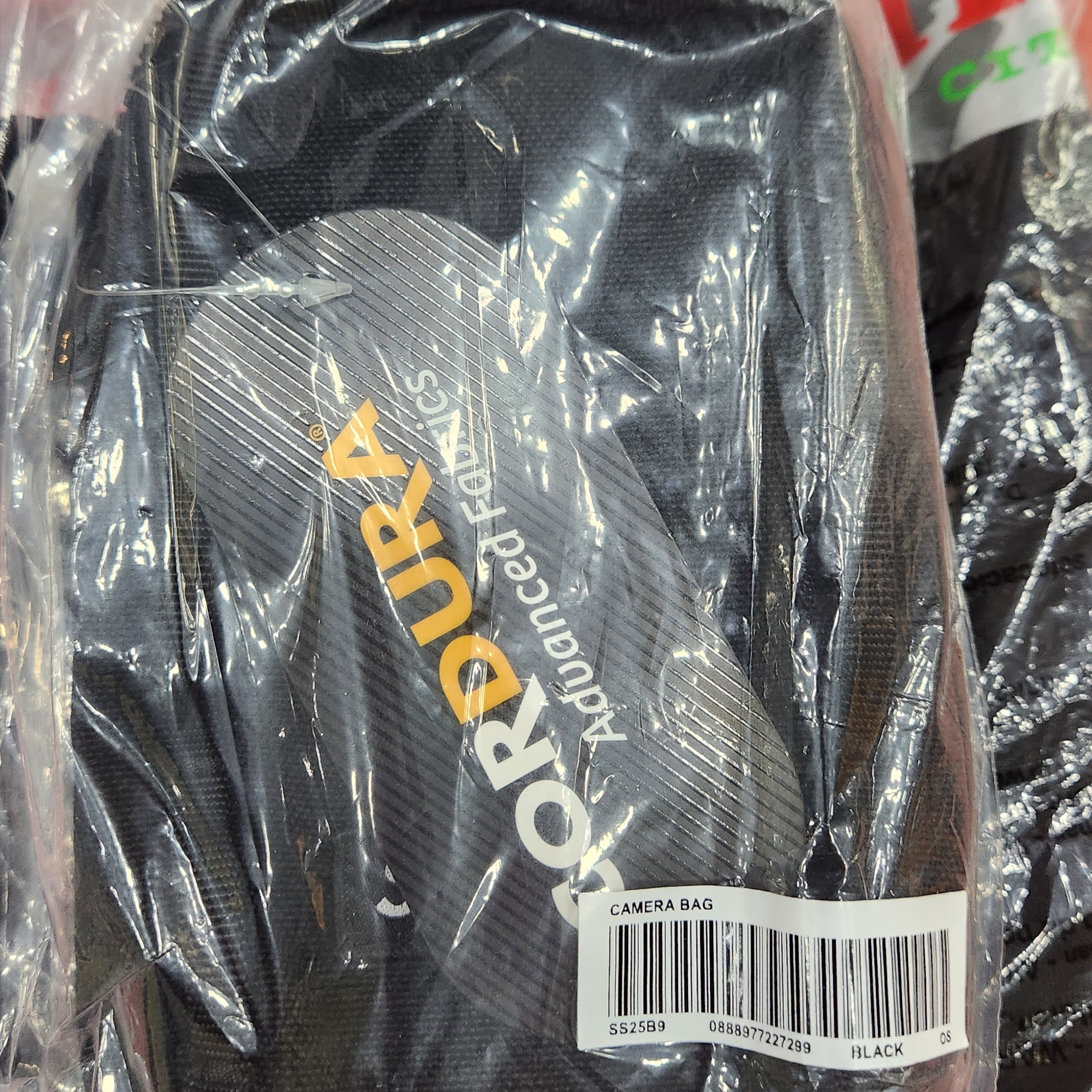 Supreme Camera Bag + Mini Pouch Black - 25SS 착용 스타일