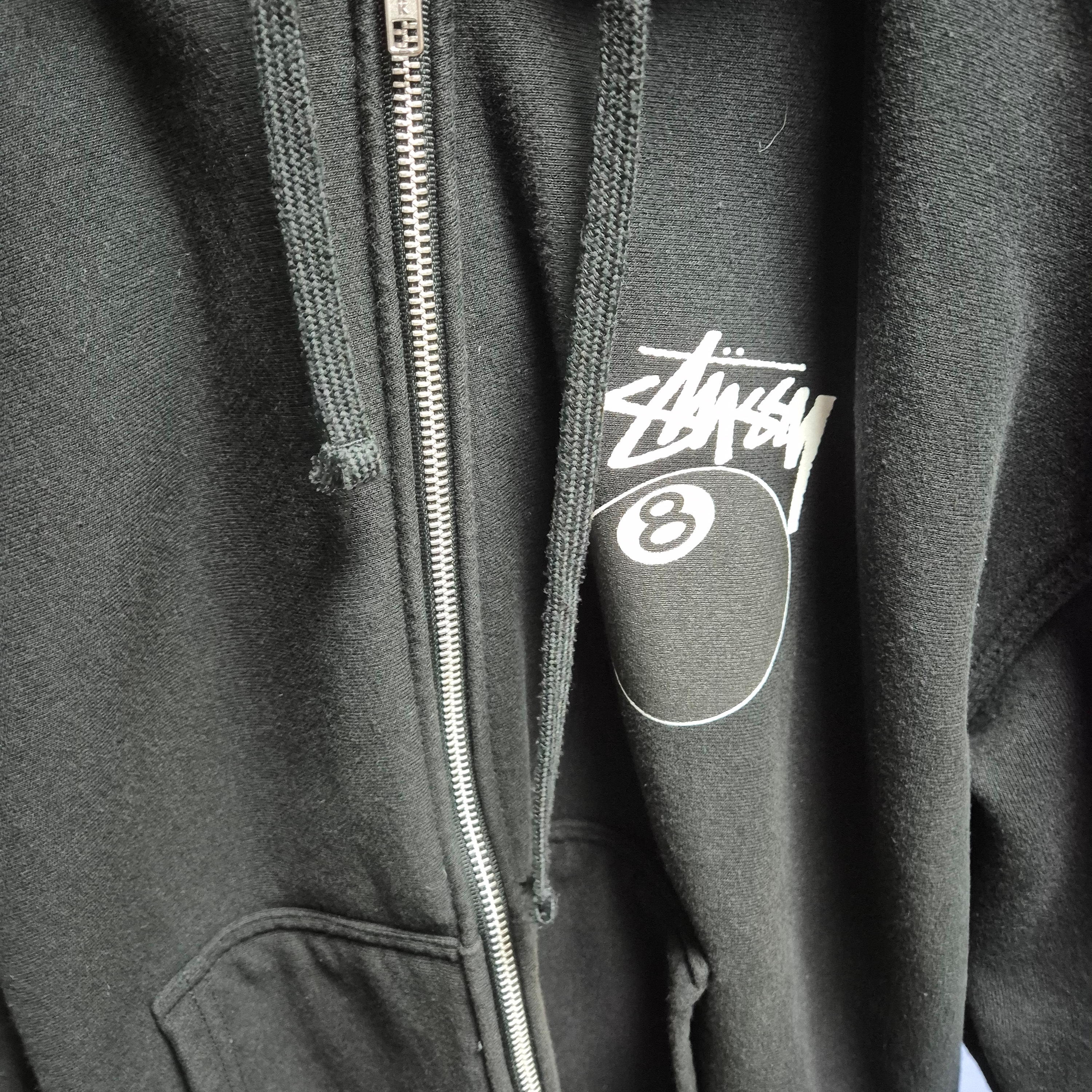 Stussy 8 Ball Zip Hoodie Black - 22FW 착용 스타일
