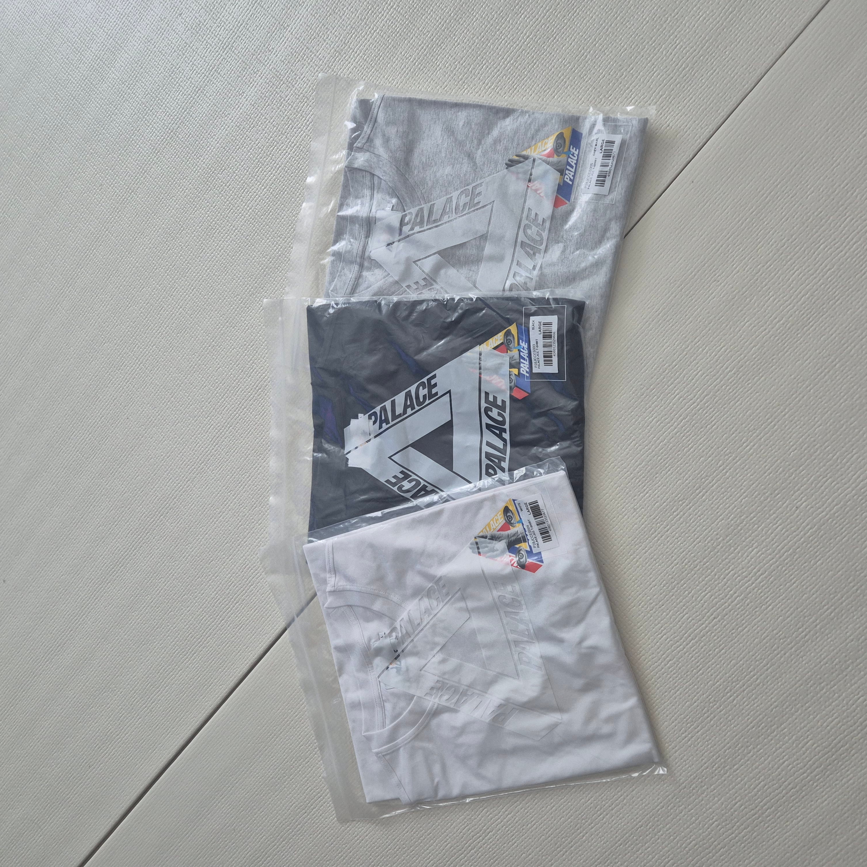 Palace x JCC+ T-Shirt Black - 25SS 착용 스타일 - 6