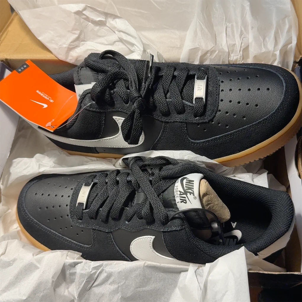 Nike Air Force 1 '07 LV8 Black Gum Light Brown 착용 스타일