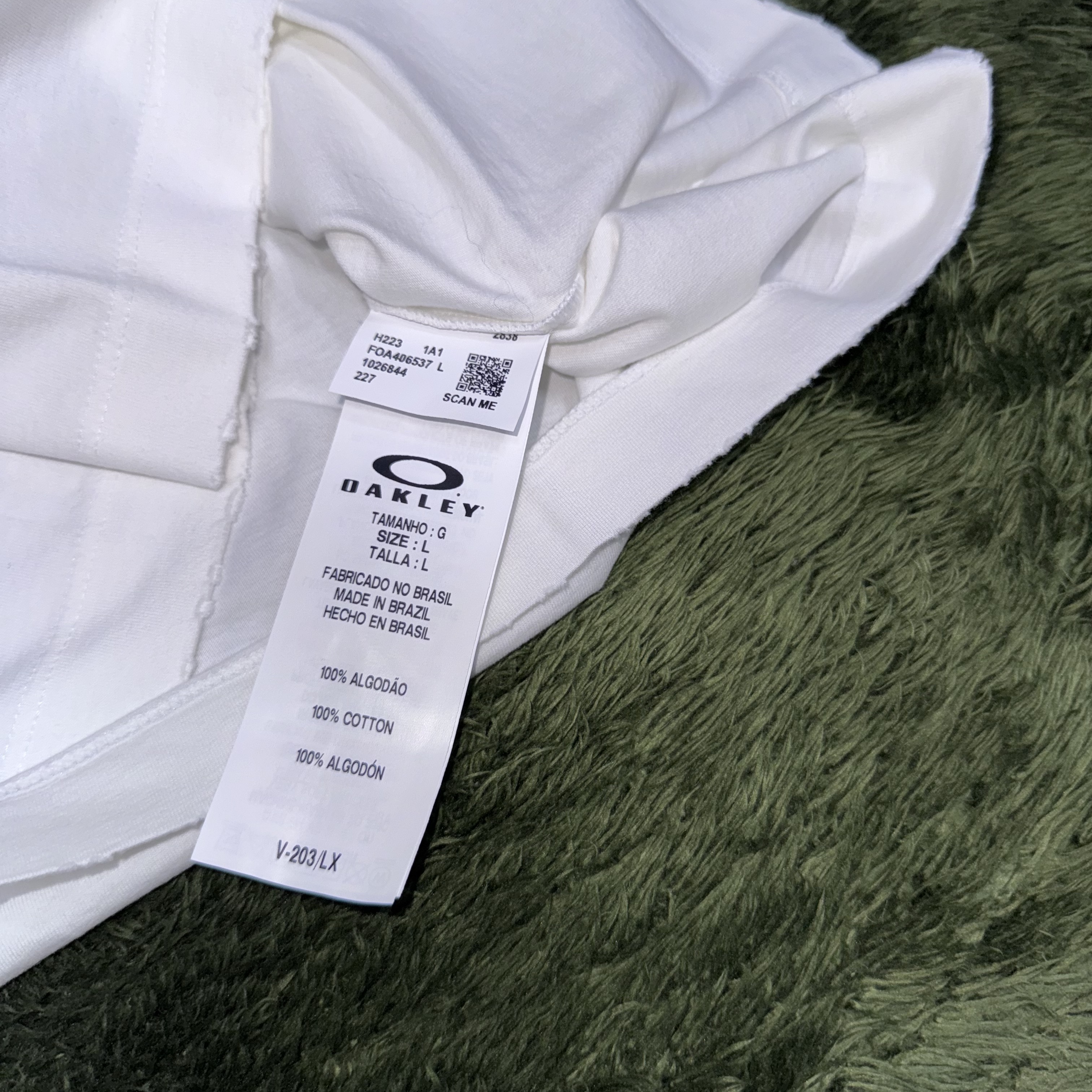 Oakley x Piet Static Logo T-Shirt Off White 착용 스타일 - 5
